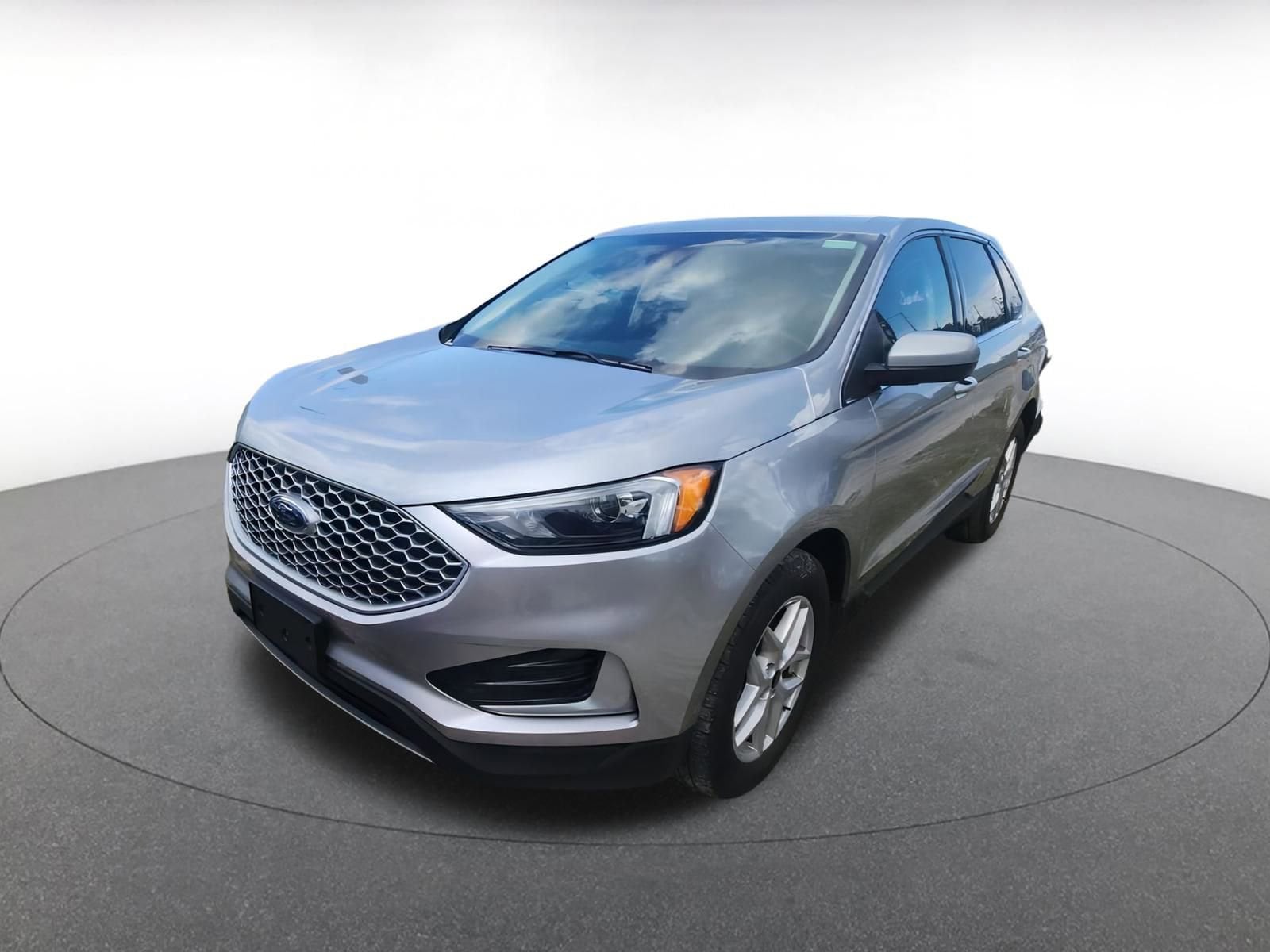 Thumbnail: 2024 Ford Edge - 3