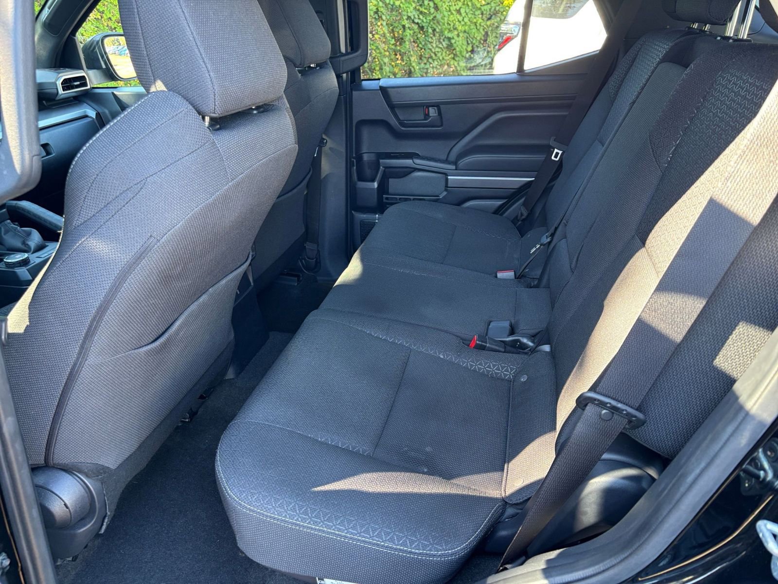 Thumbnail: 2025 Toyota 4Runner - 25