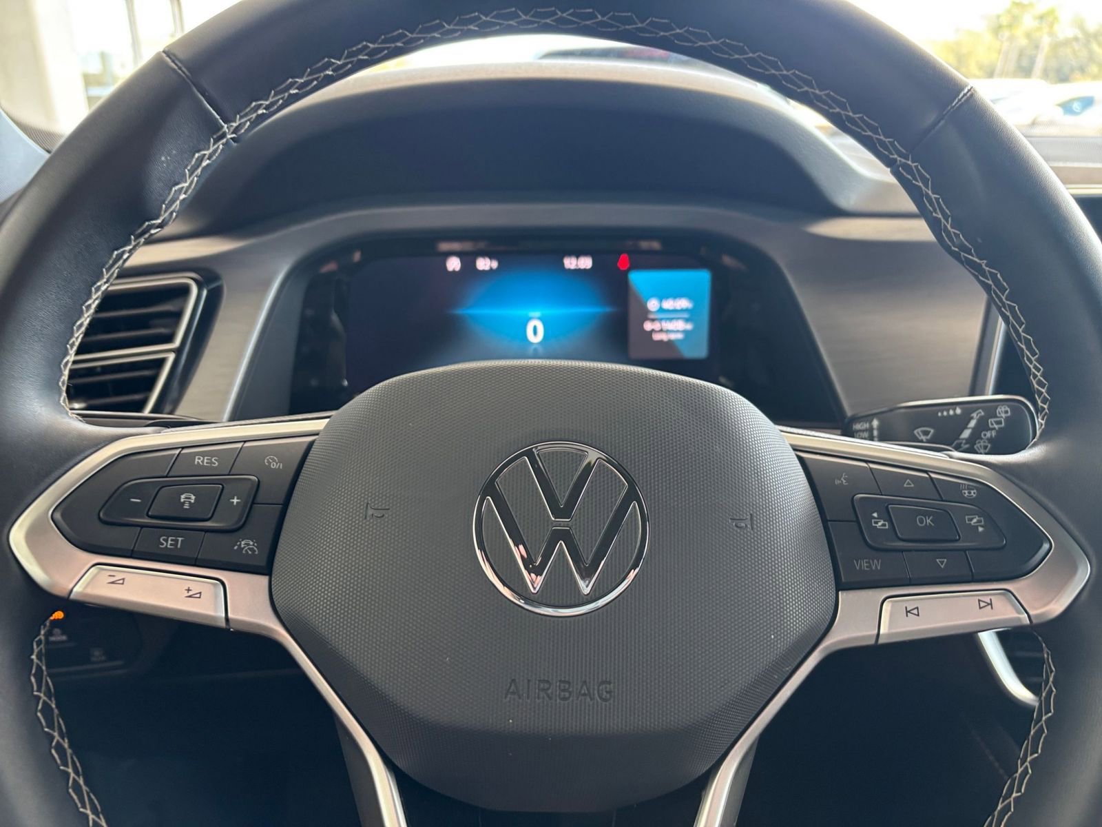 Thumbnail: 2025 Volkswagen Atlas - 28