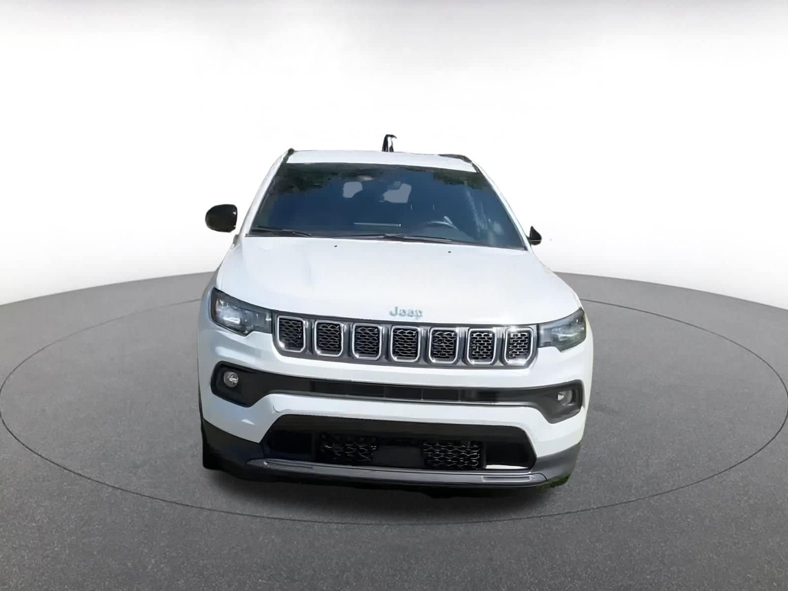 Thumbnail: 2023 Jeep Compass - 4