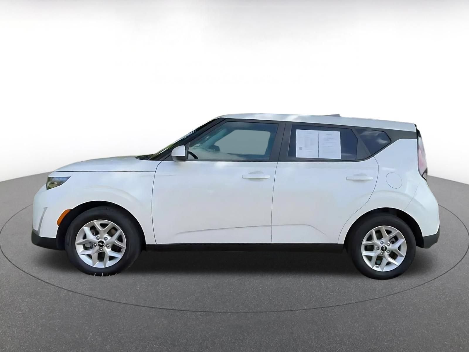 Thumbnail: 2025 Kia Soul - 8