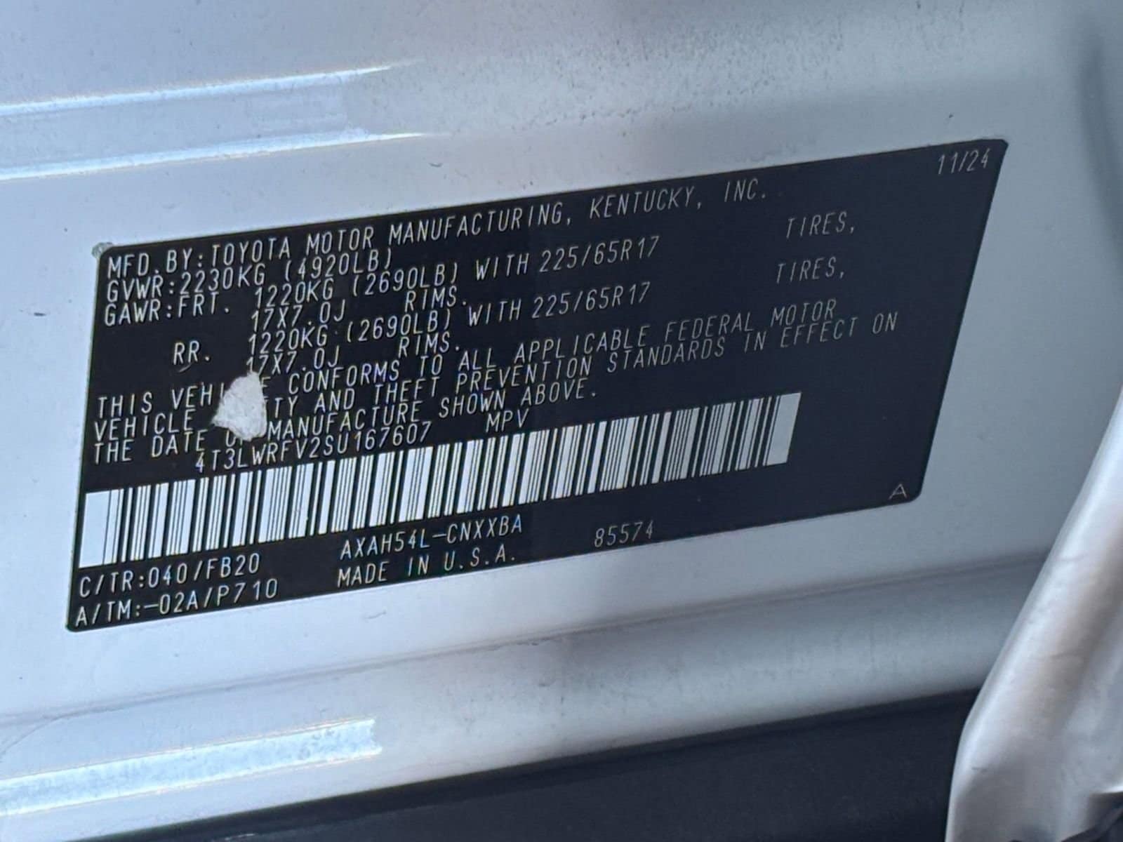 Thumbnail: 2025 Toyota RAV4 - 29