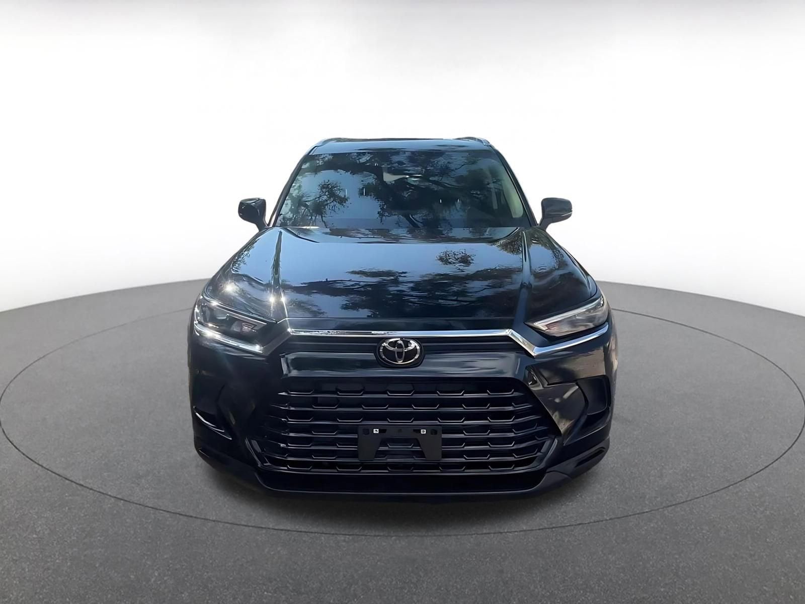 Thumbnail: 2025 Toyota Grand Highlander - 4