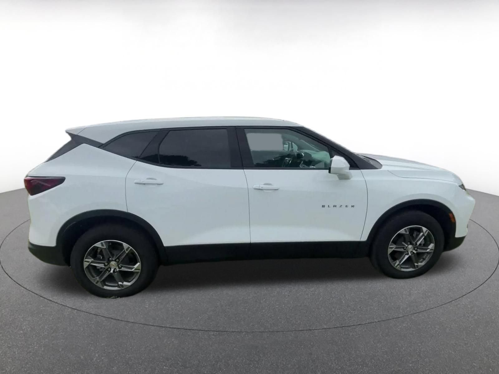 Thumbnail: 2026 Chevrolet Blazer - 15