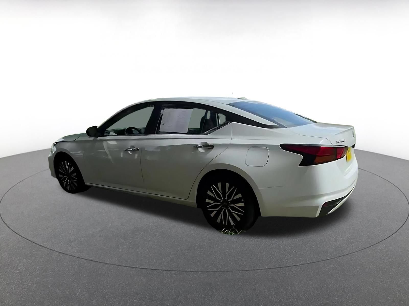 Thumbnail: 2025 Nissan Altima - 8