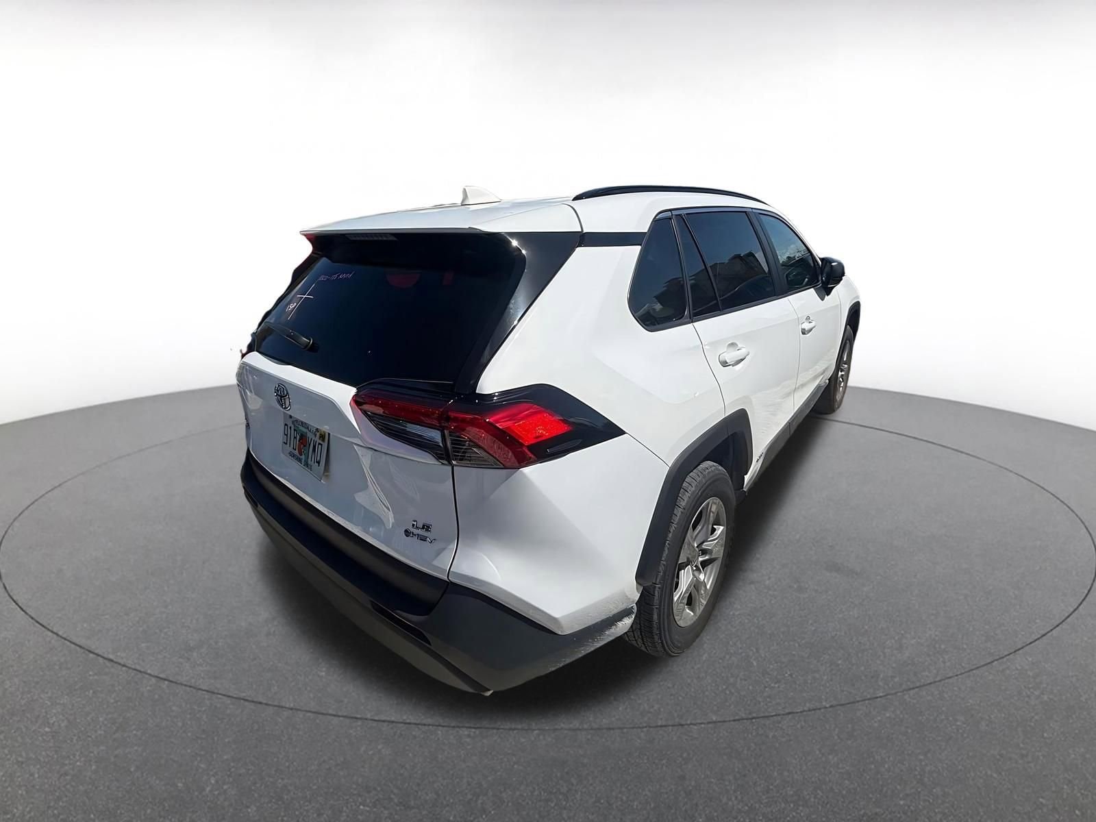 Thumbnail: 2025 Toyota RAV4 - 8