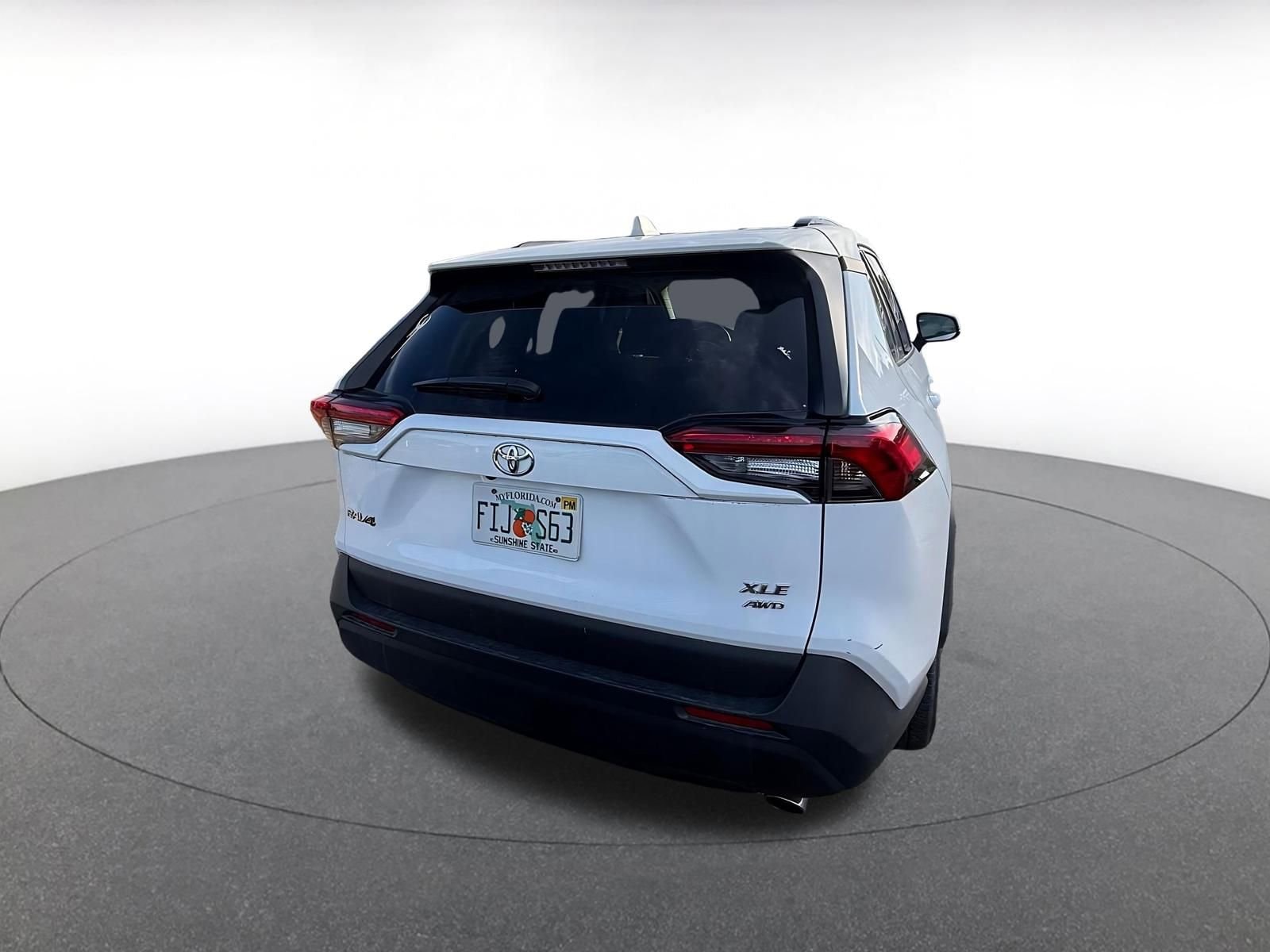 Thumbnail: 2024 Toyota RAV4 - 7