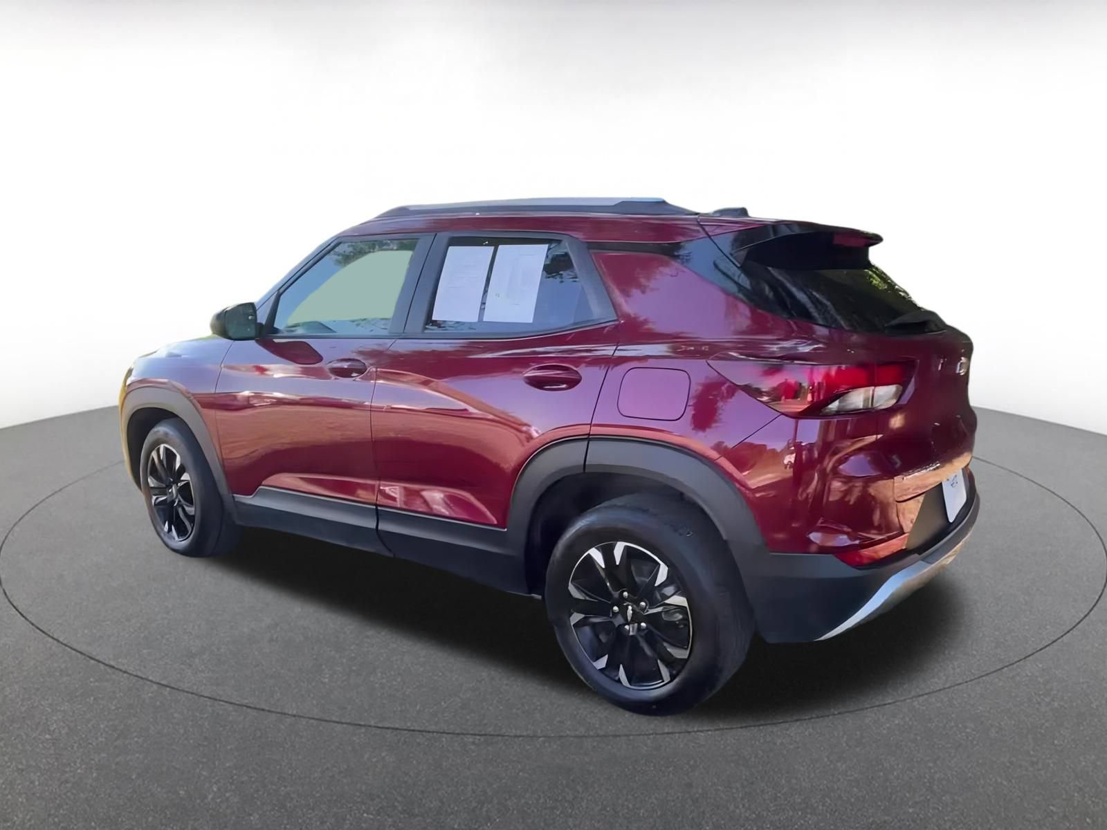 Thumbnail: 2023 Chevrolet TrailBlazer - 10