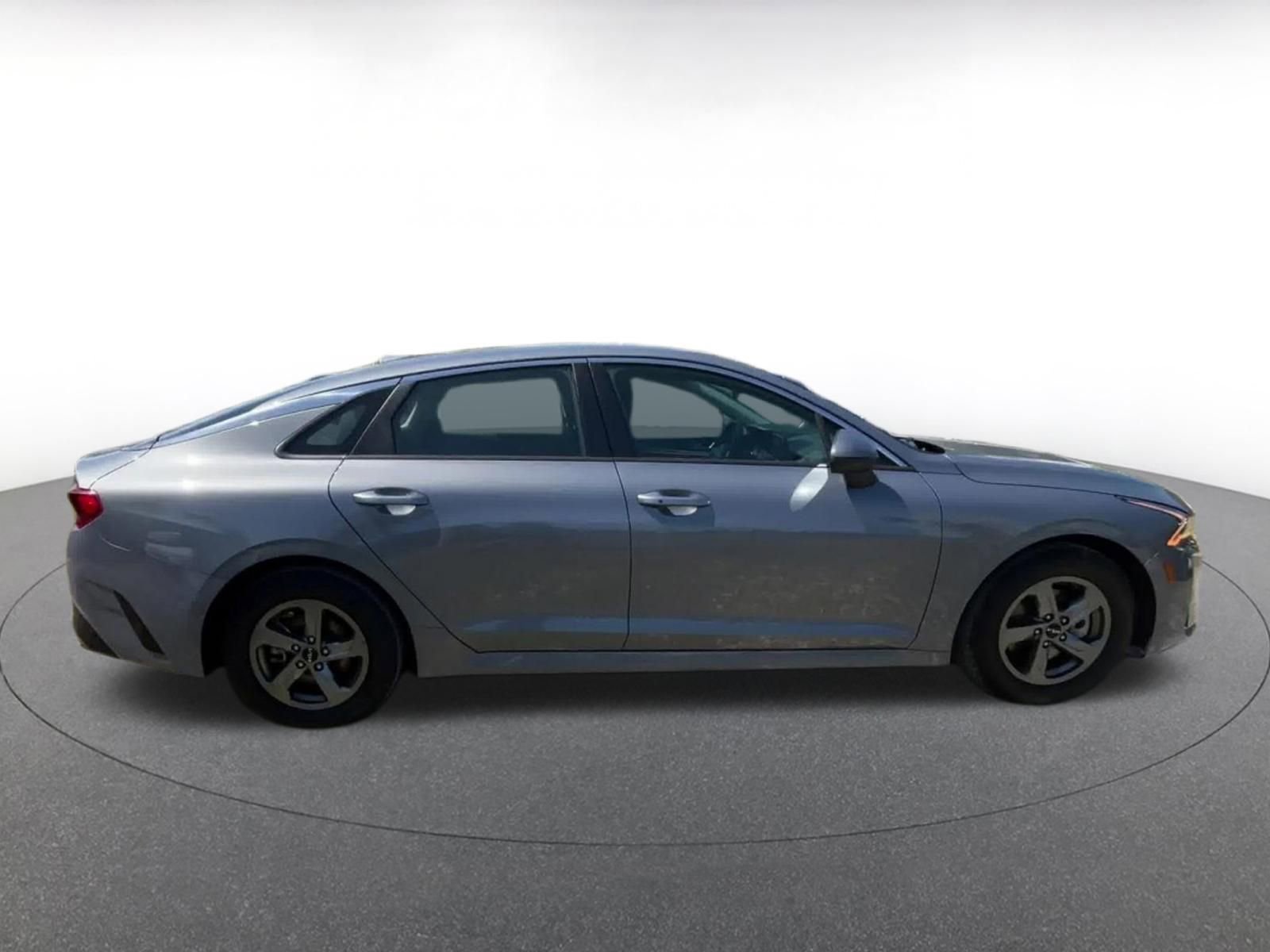 Thumbnail: 2023 Kia K5 - 16