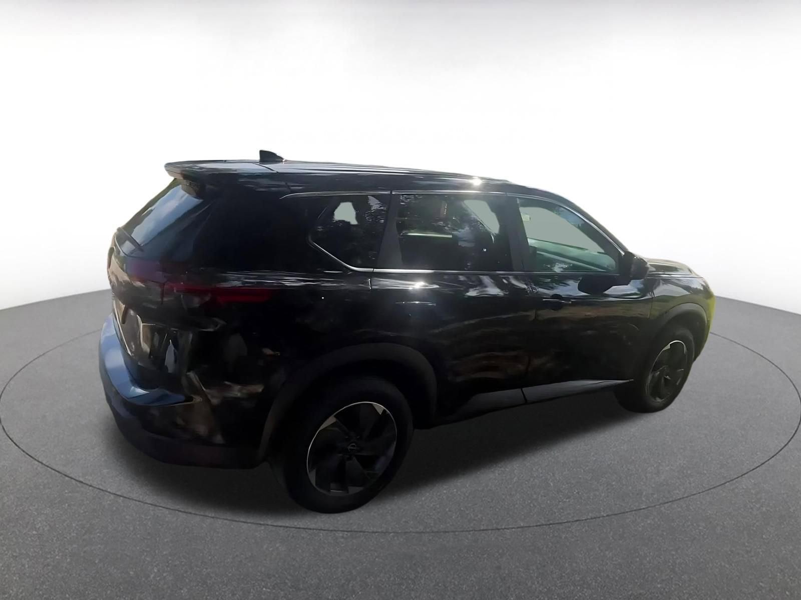 Thumbnail: 2025 Nissan Rogue - 15