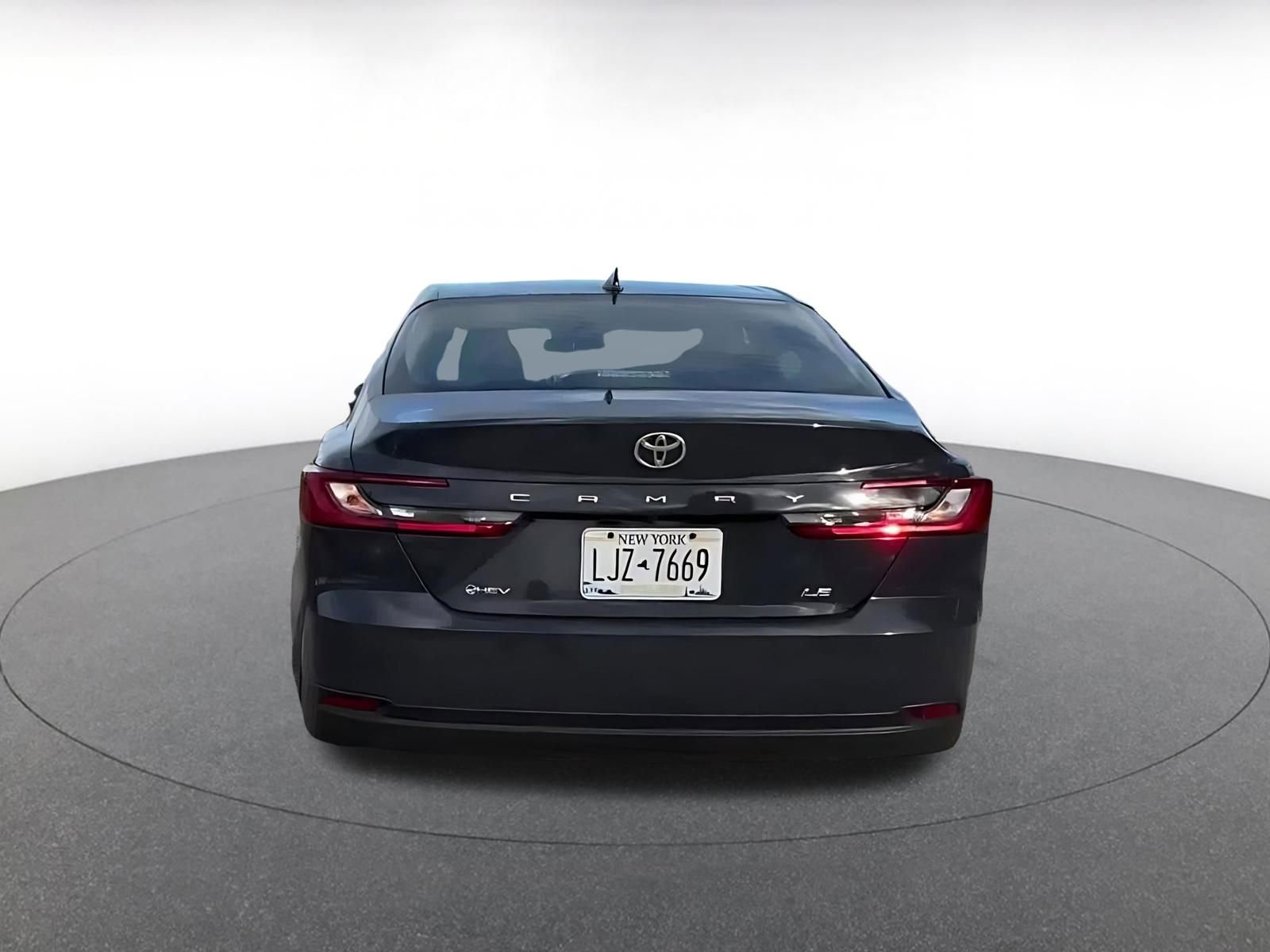 Thumbnail: 2025 Toyota Camry - 12