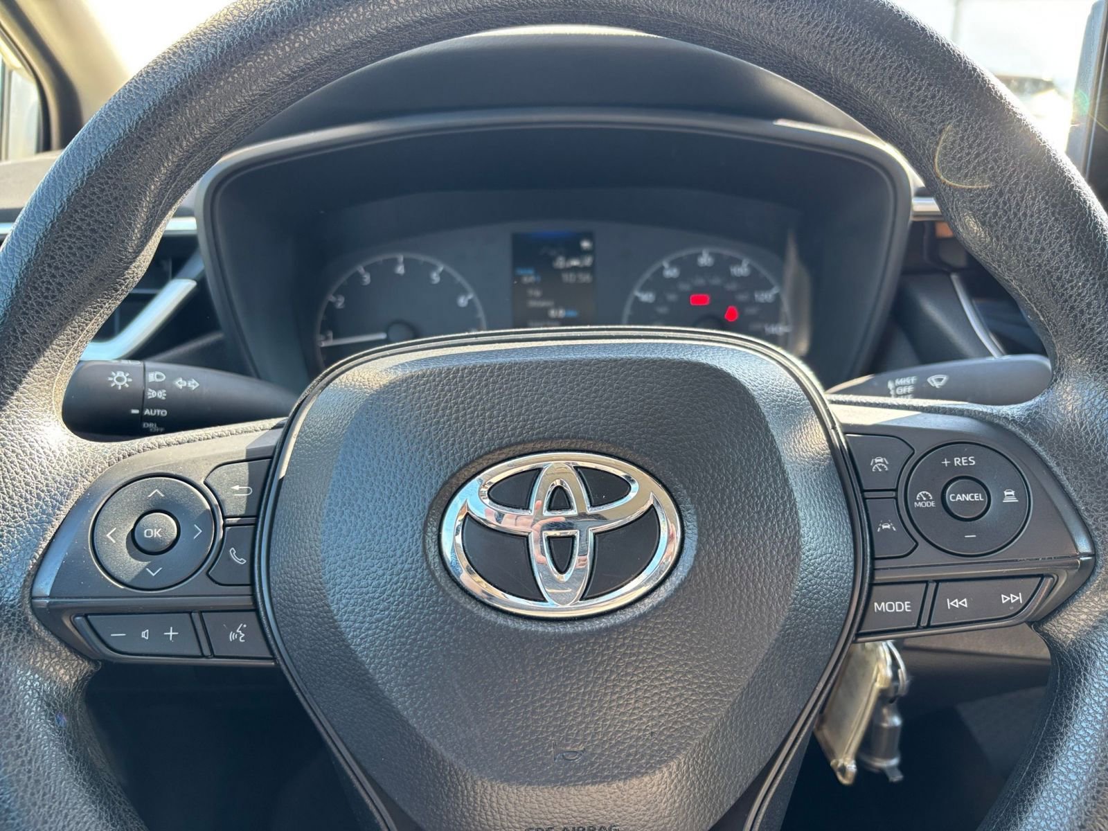 Thumbnail: 2025 Toyota Corolla - 29