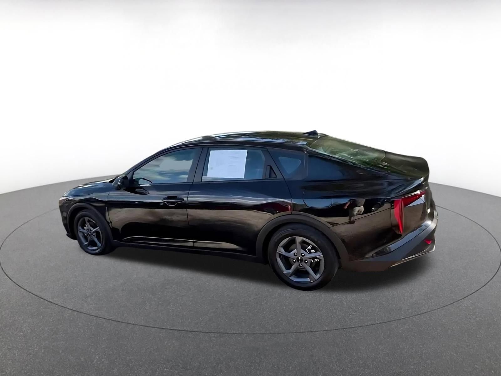 Thumbnail: 2025 Kia K4 - 9