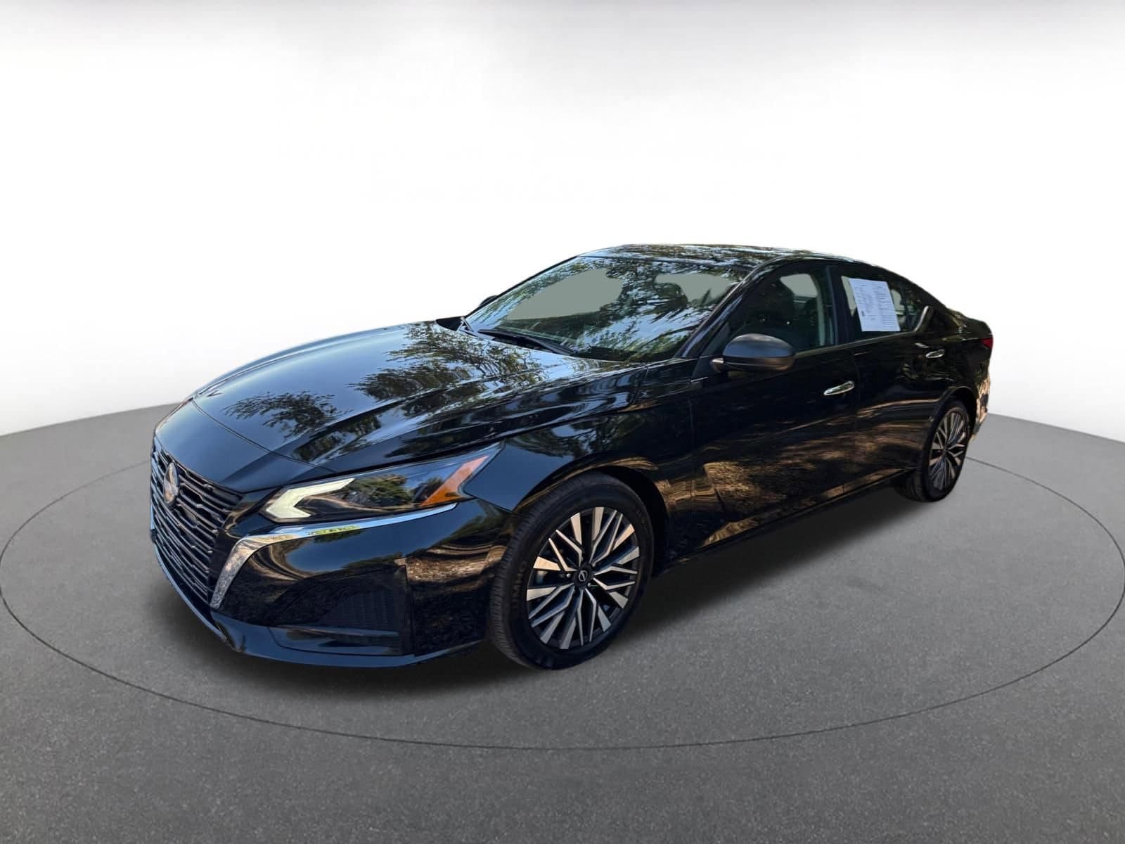 Thumbnail: 2025 Nissan Altima - 4