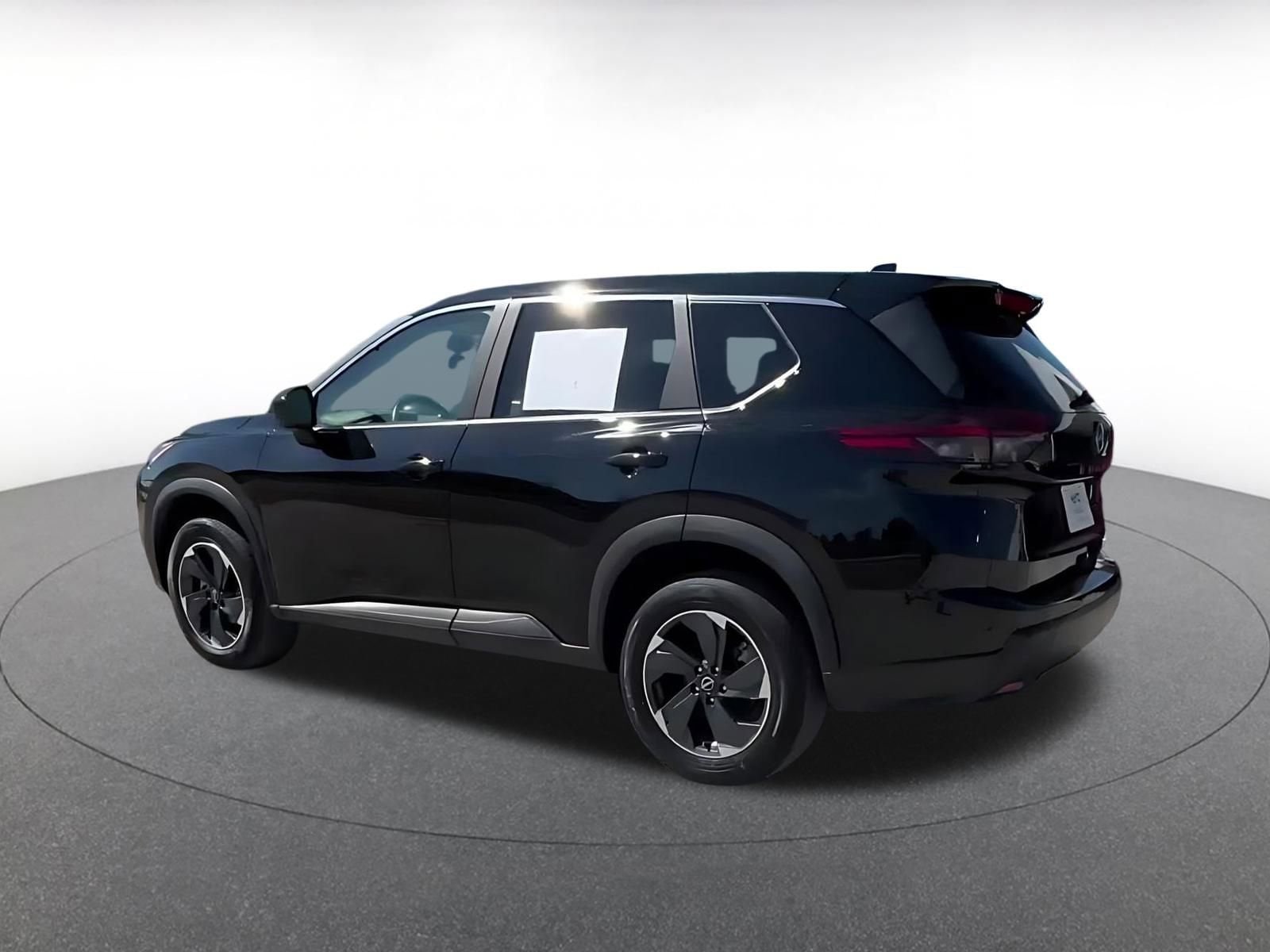 Thumbnail: 2025 Nissan Rogue - 10