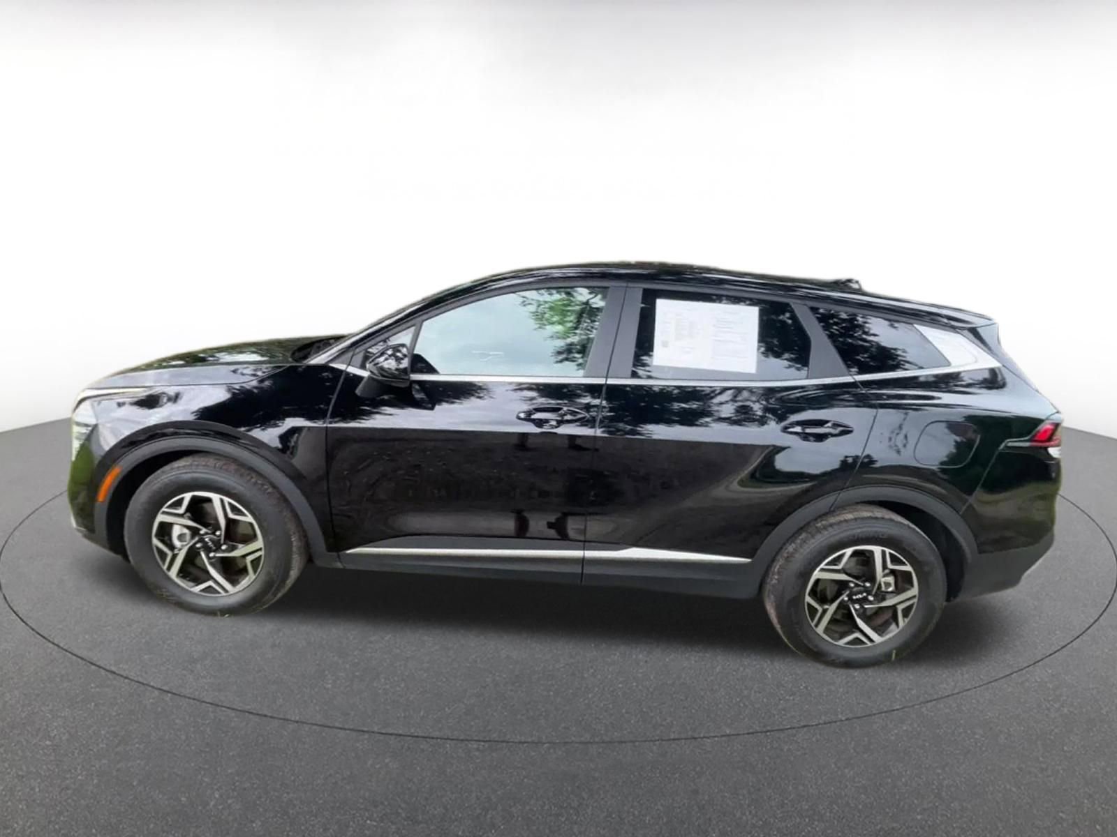Thumbnail: 2025 Kia Sportage - 9