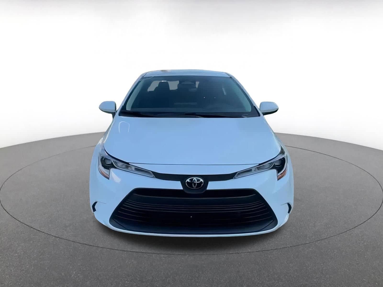 Thumbnail: 2025 Toyota Corolla - 3