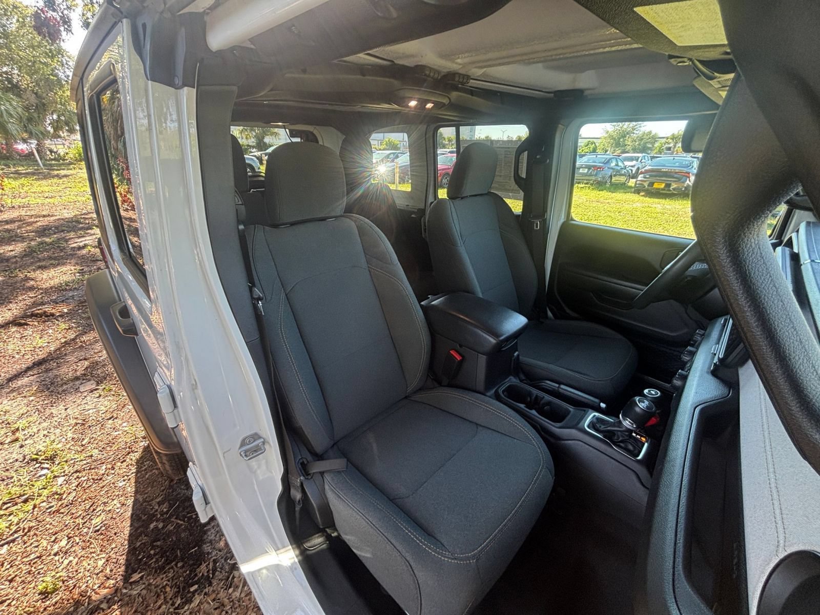 Thumbnail: 2025 Jeep Wrangler - 33