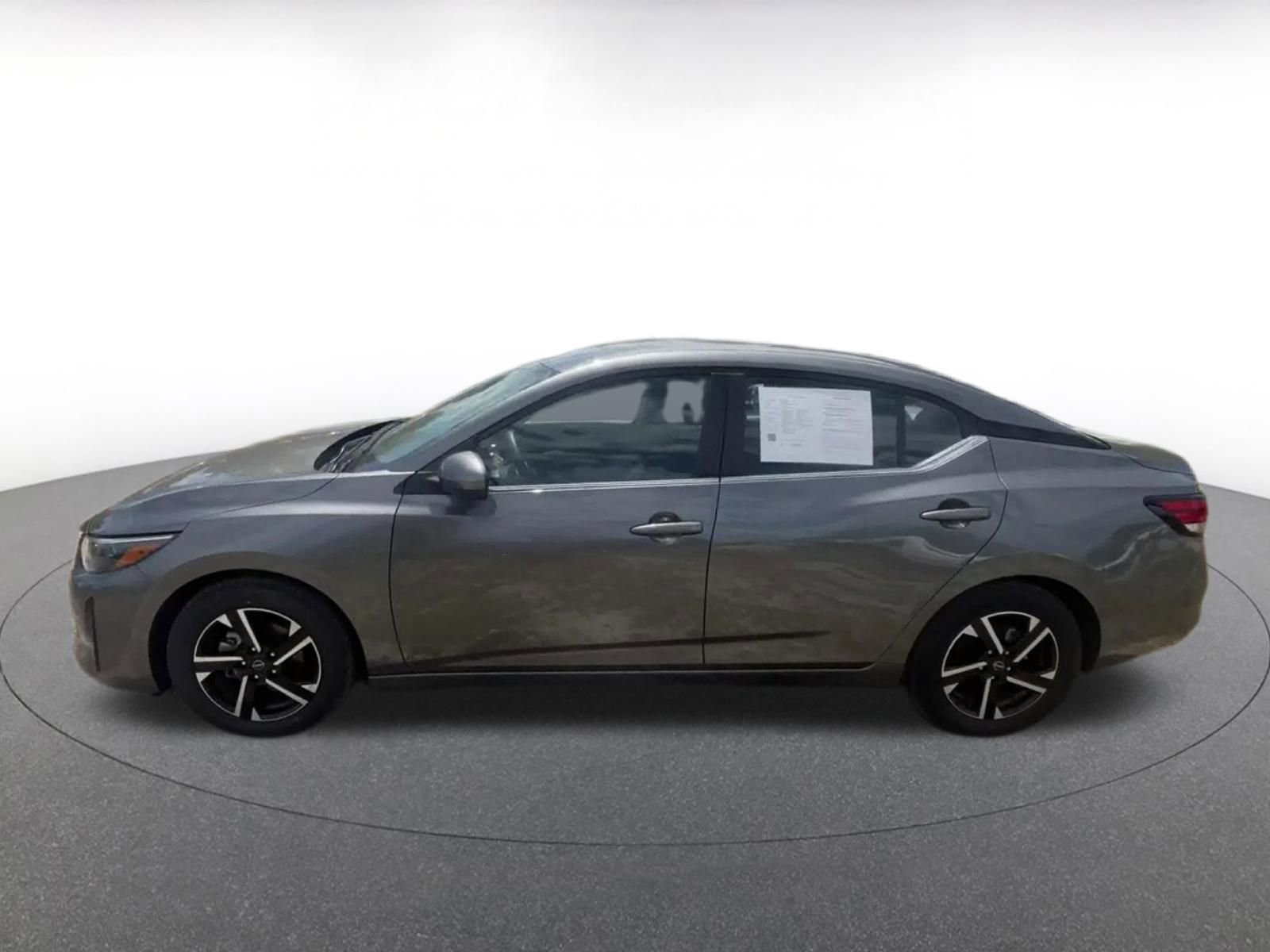 Thumbnail: 2025 Nissan Sentra - 9