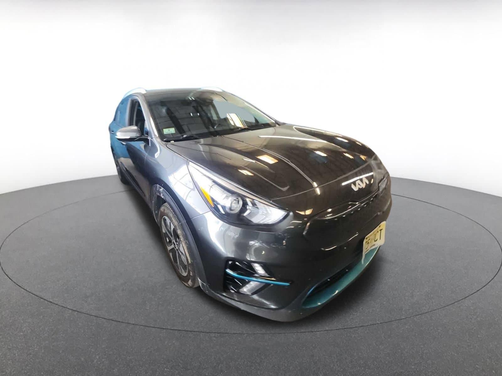 Thumbnail: 2022 Kia Niro - 1