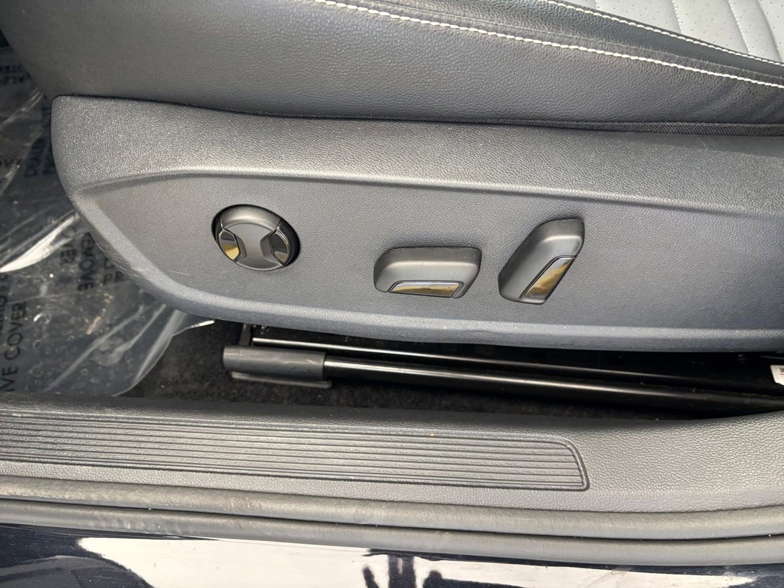 Thumbnail: 2025 Volkswagen Jetta - 23