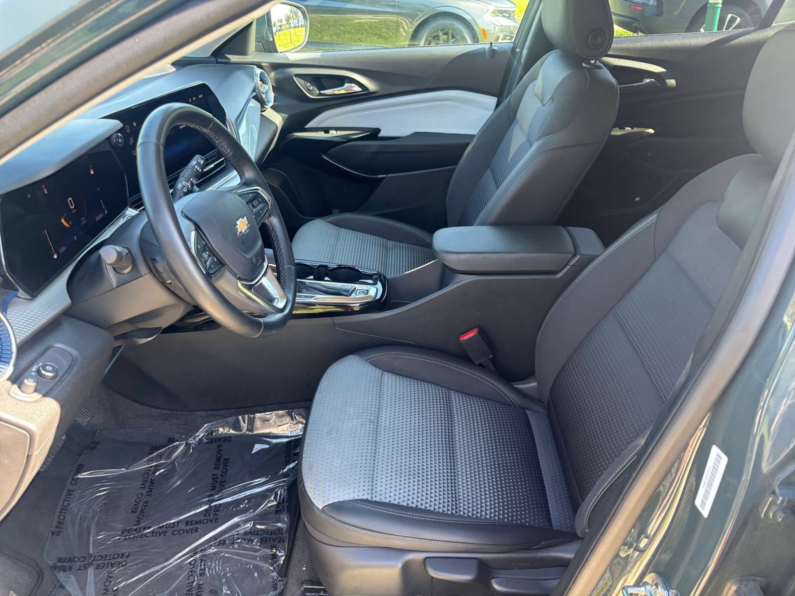 Thumbnail: 2025 Chevrolet Trax - 27