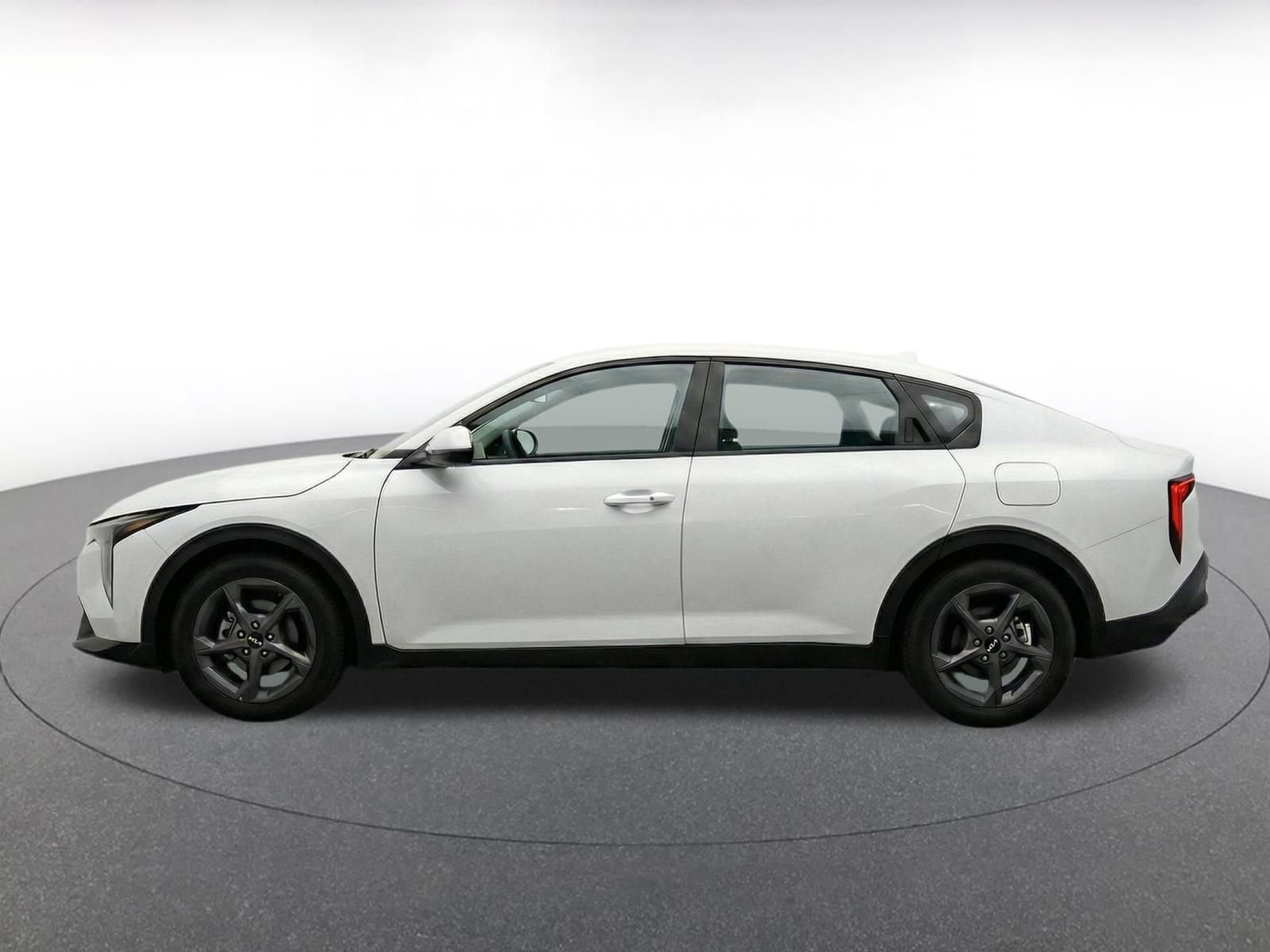 Thumbnail: 2025 Kia K4 - 4