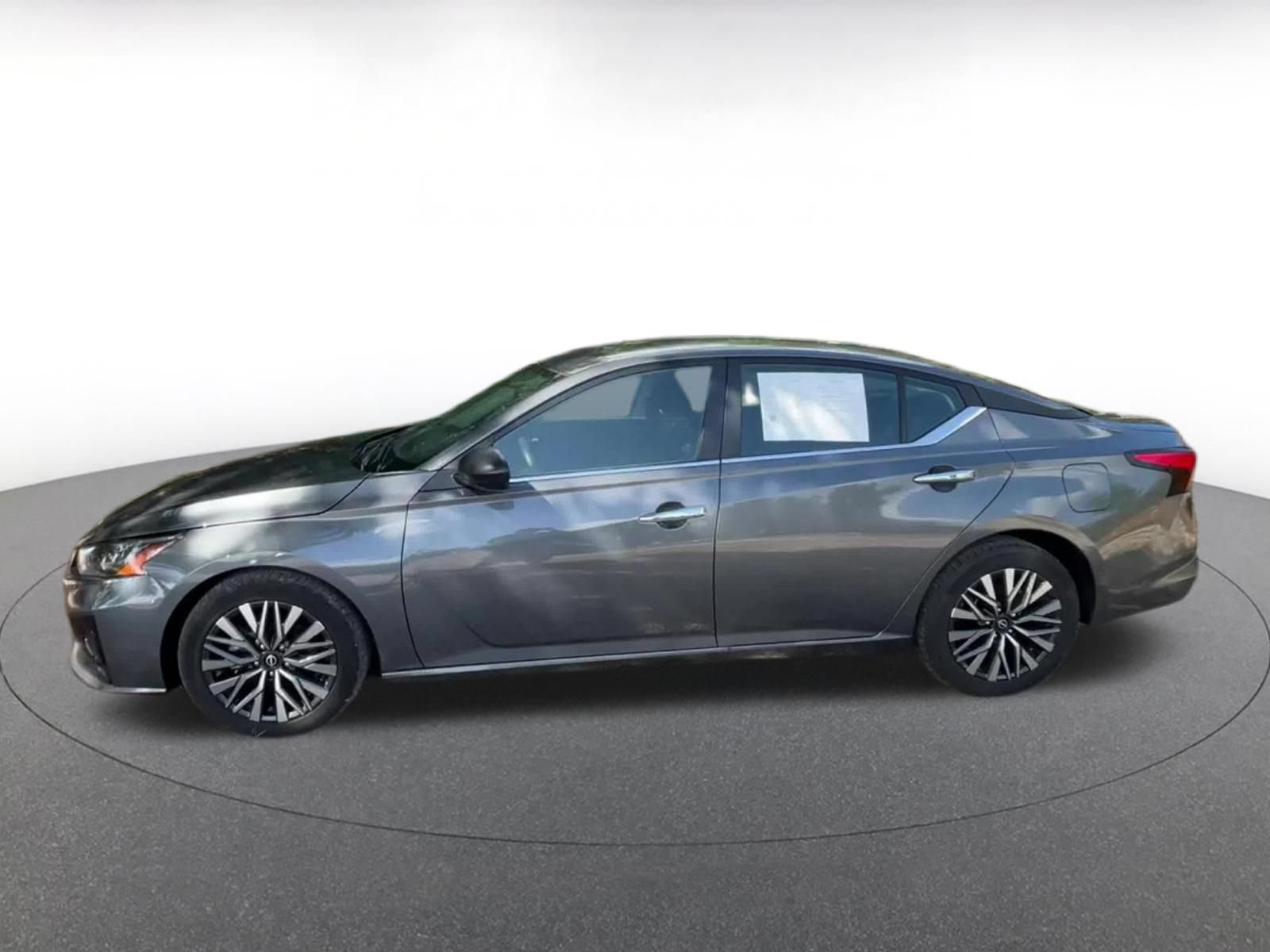 Thumbnail: 2025 Nissan Altima - 9