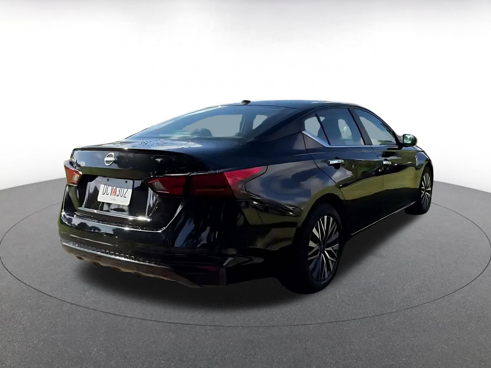 Thumbnail: 2025 Nissan Altima - 14
