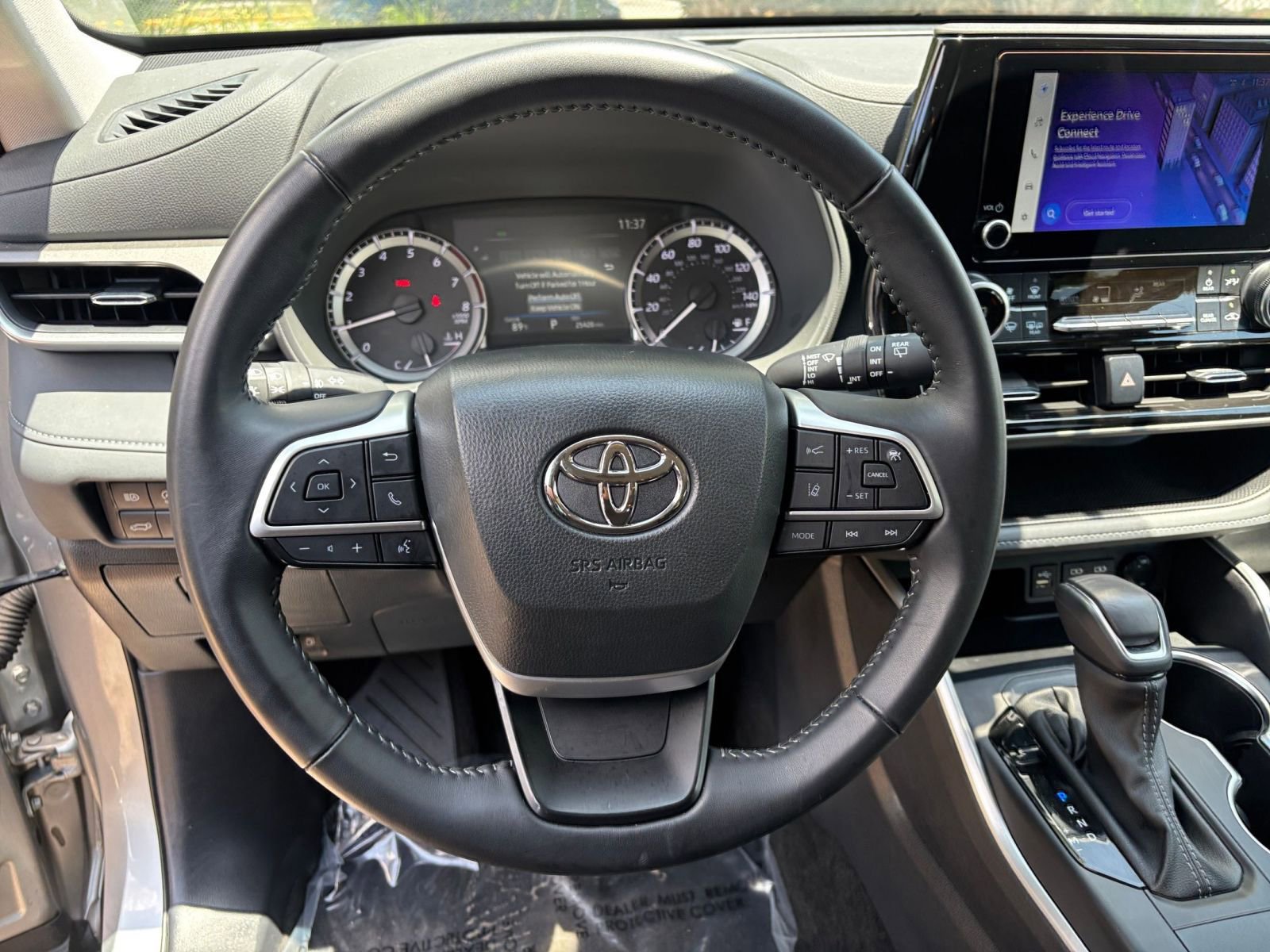 Thumbnail: 2025 Toyota Highlander - 30