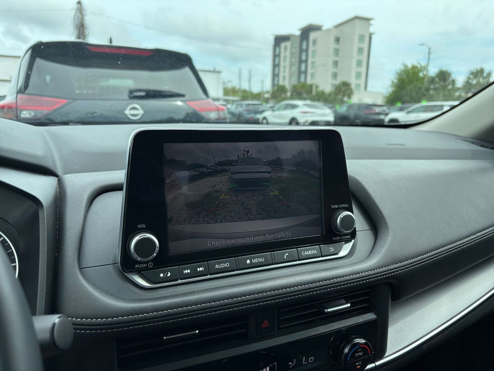 Thumbnail: 2025 Nissan Rogue - 27