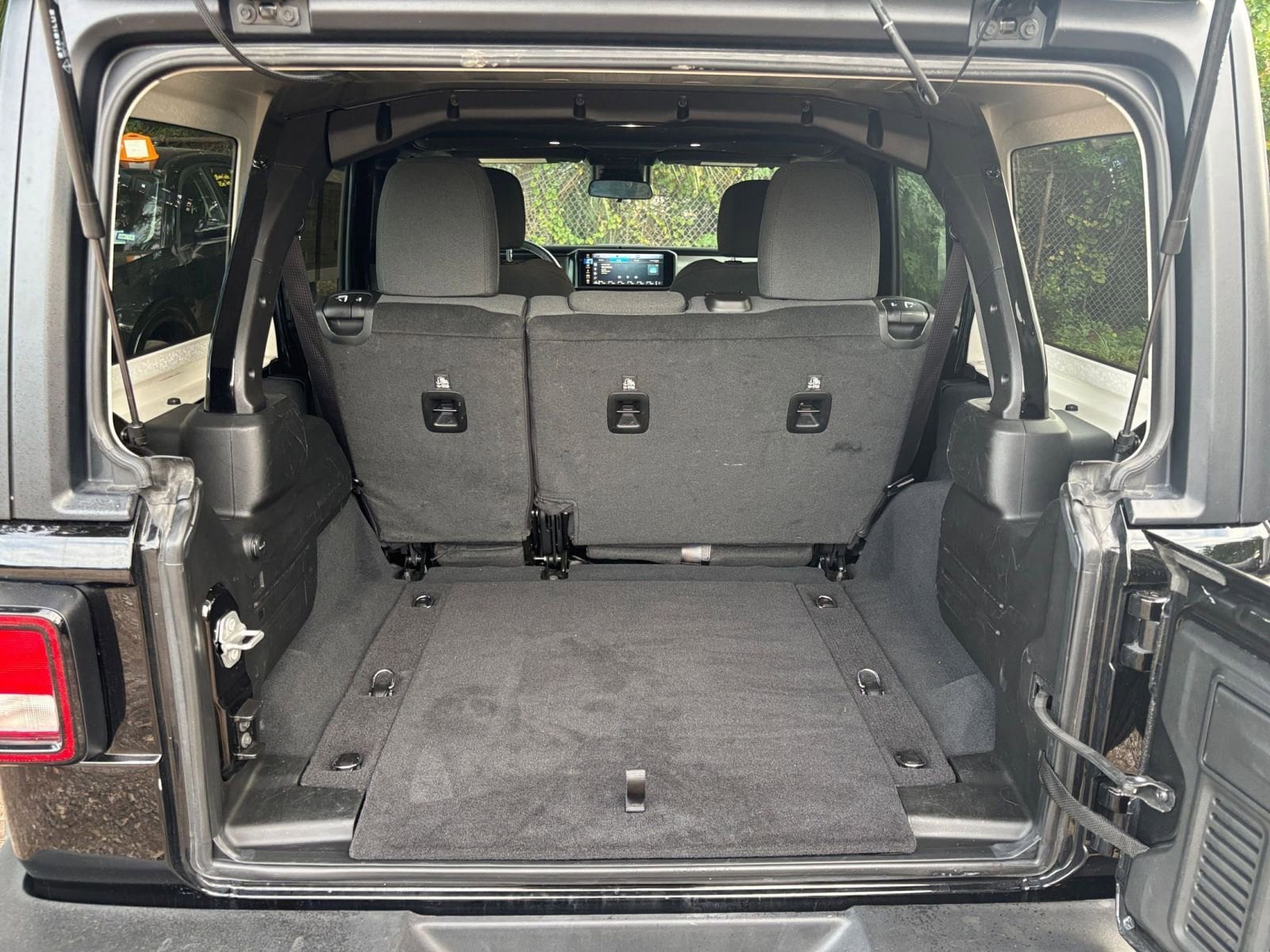 Thumbnail: 2025 Jeep Wrangler - 31