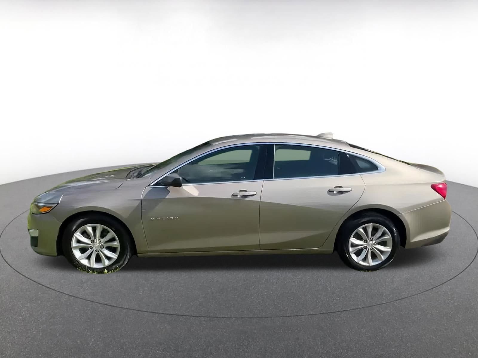 Thumbnail: 2024 Chevrolet Malibu - 9