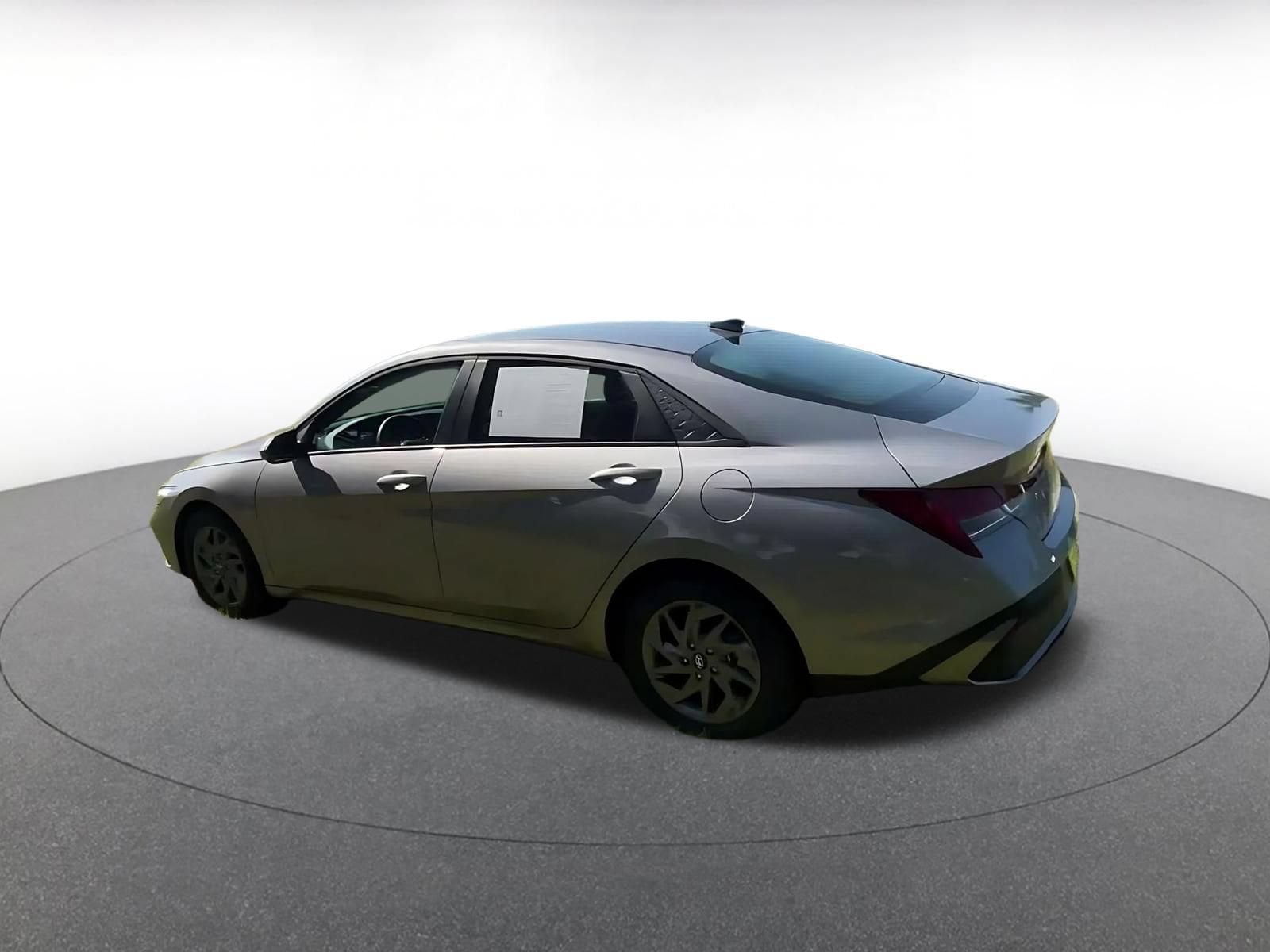 Thumbnail: 2026 Hyundai Elantra - 9