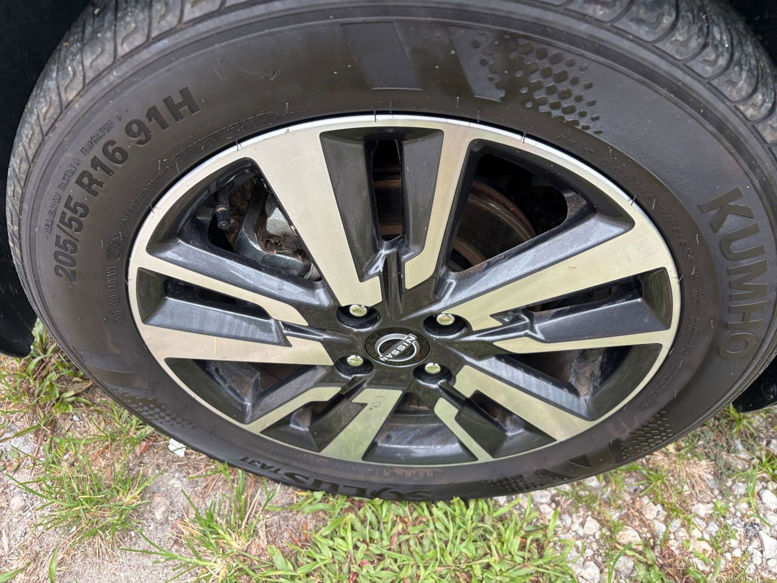 Thumbnail: 2025 Nissan Versa - 30
