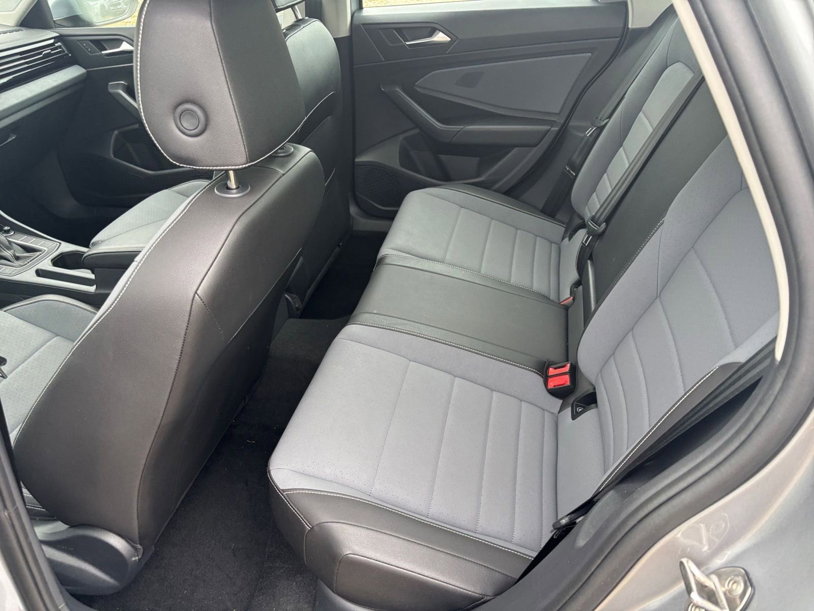 Thumbnail: 2025 Volkswagen Jetta - 27