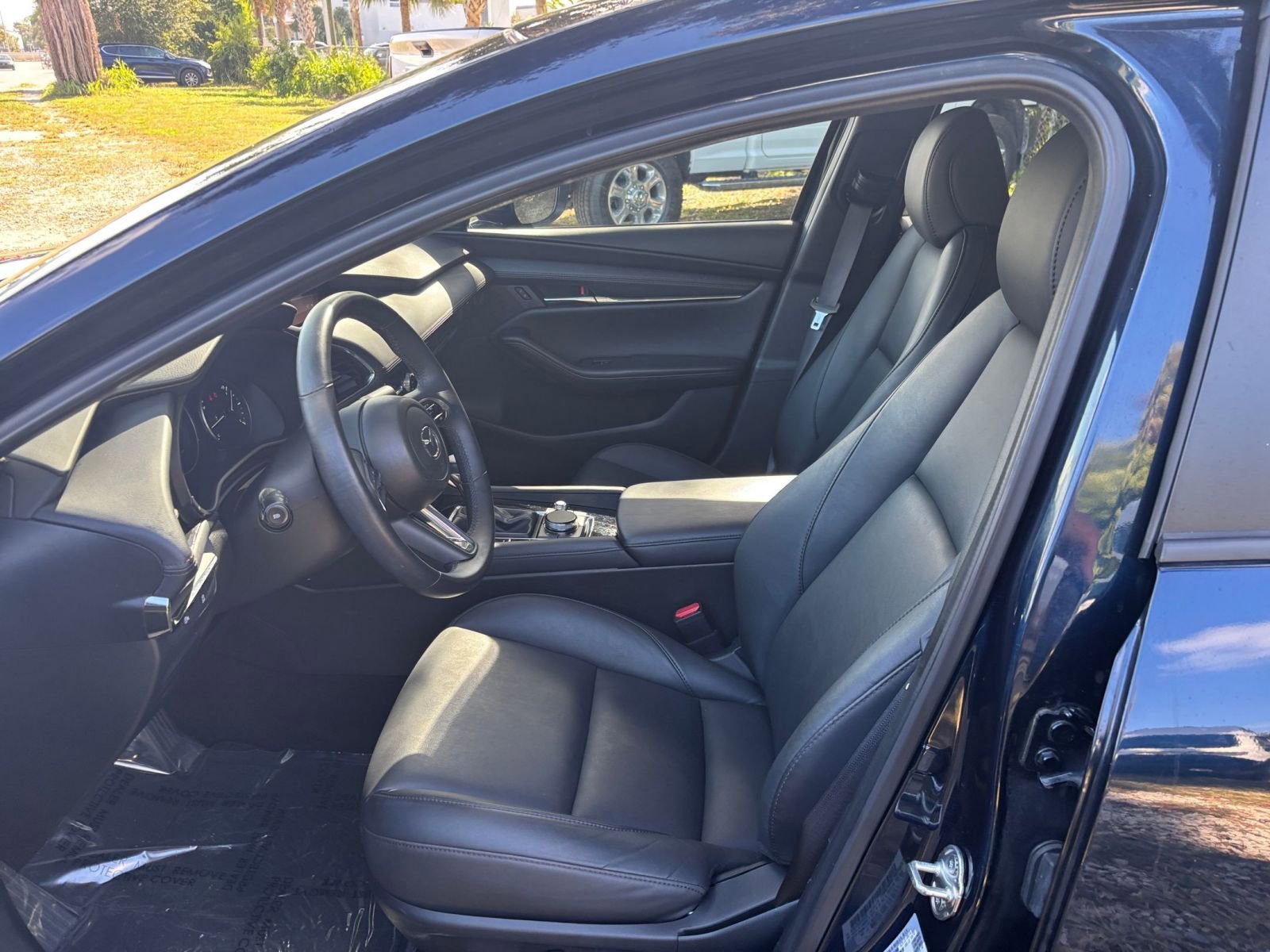 Thumbnail: 2025 Mazda Mazda3 - 25