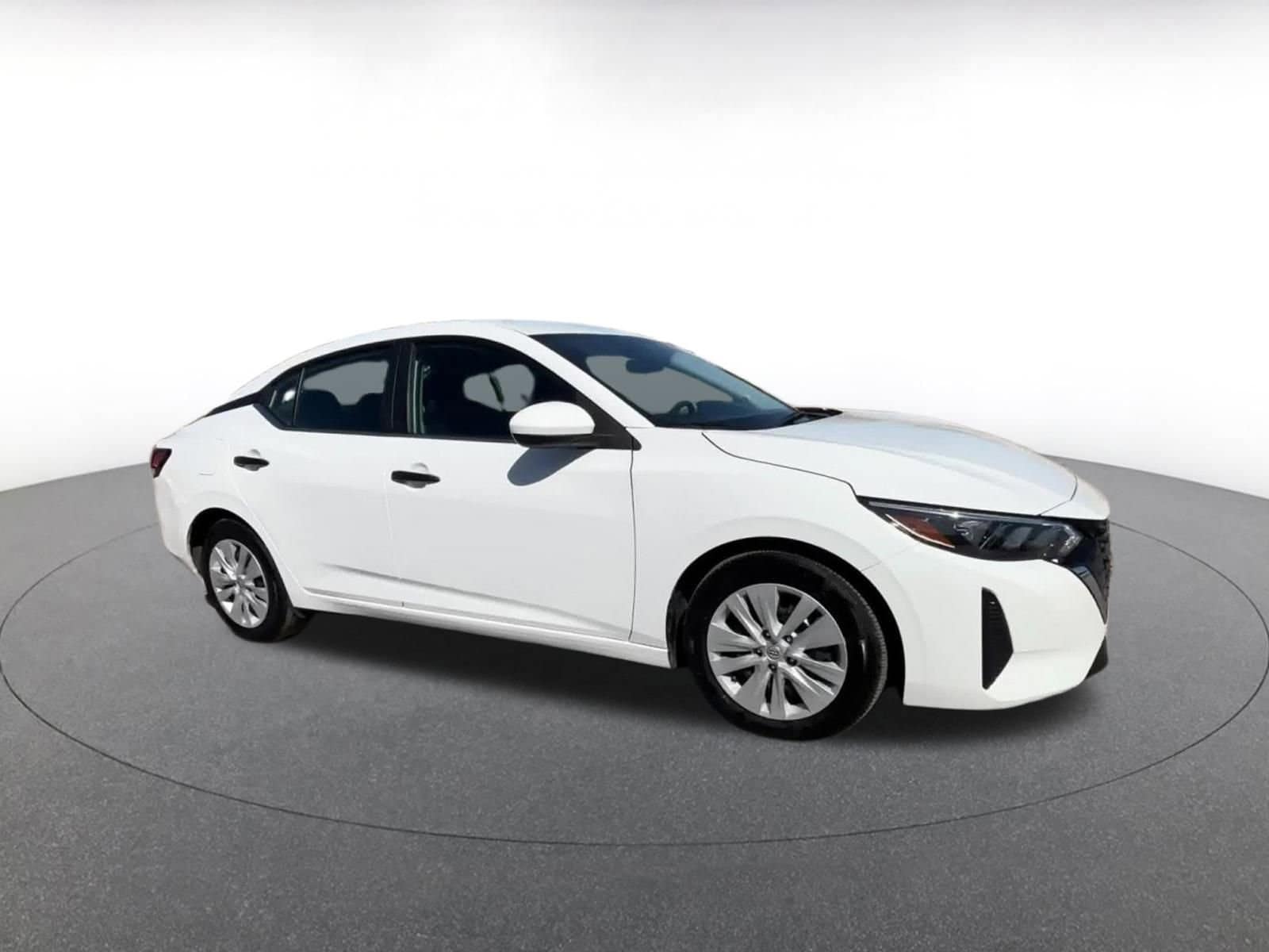 Thumbnail: 2025 Nissan Sentra - 1