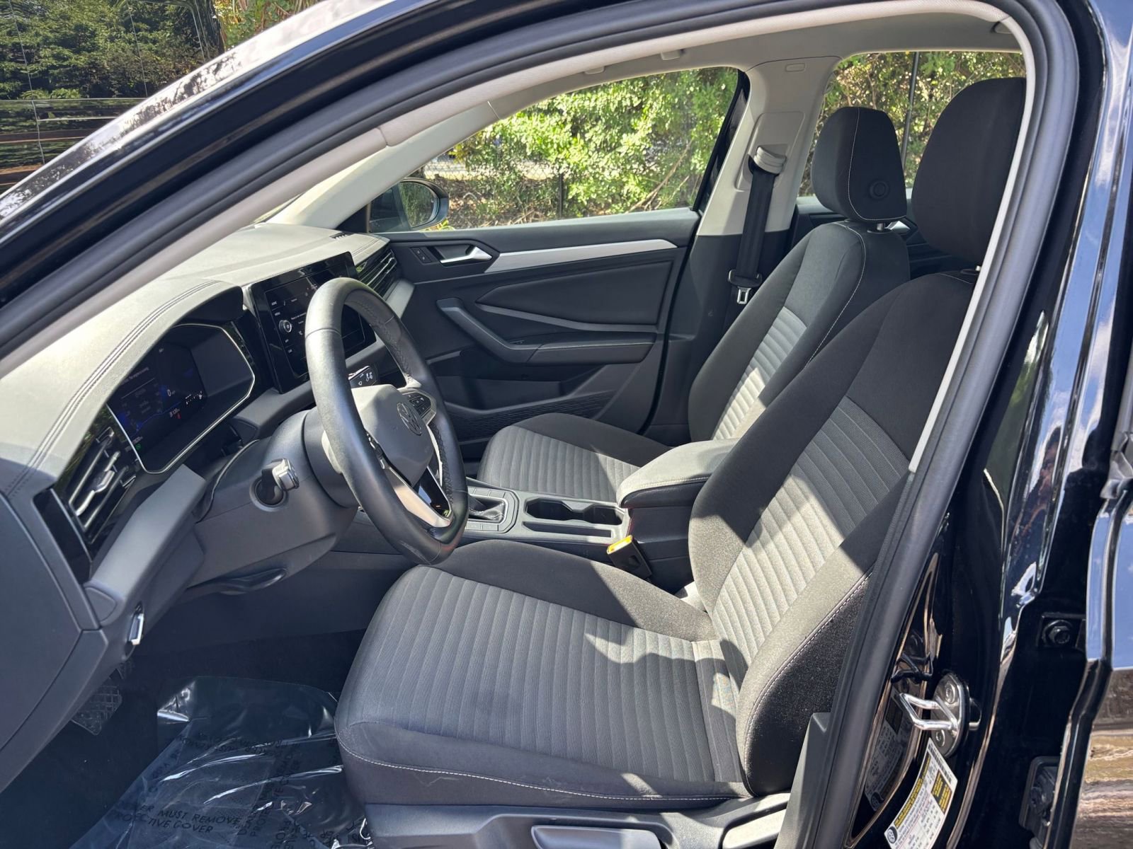 Thumbnail: 2025 Volkswagen Jetta - 25