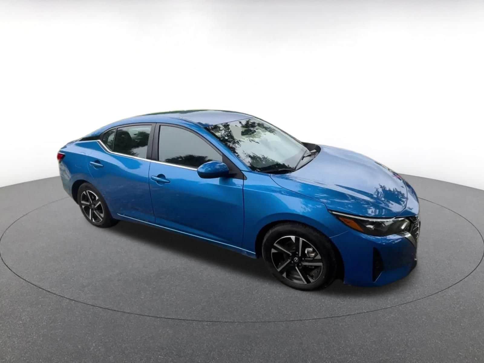 Thumbnail: 2025 Nissan Sentra - 2