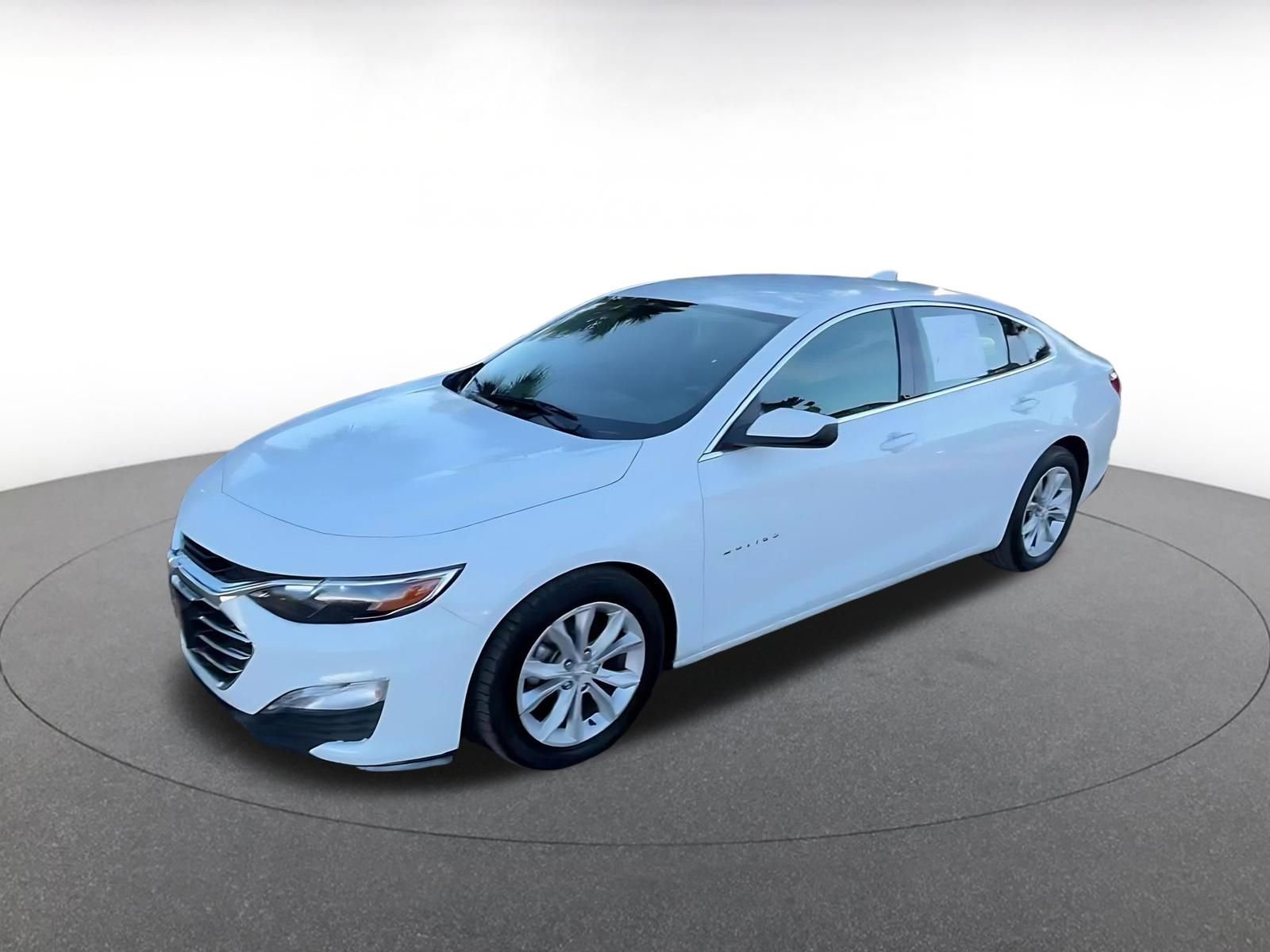 Thumbnail: 2023 Chevrolet Malibu - 8