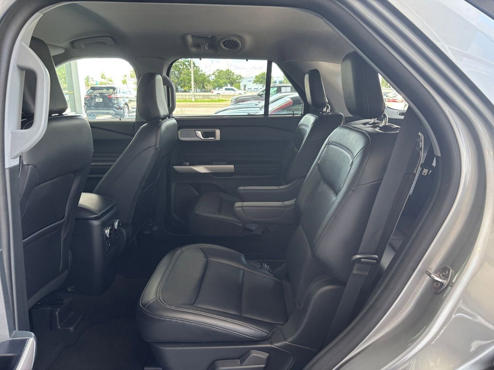 Thumbnail: 2023 Ford Explorer - 25