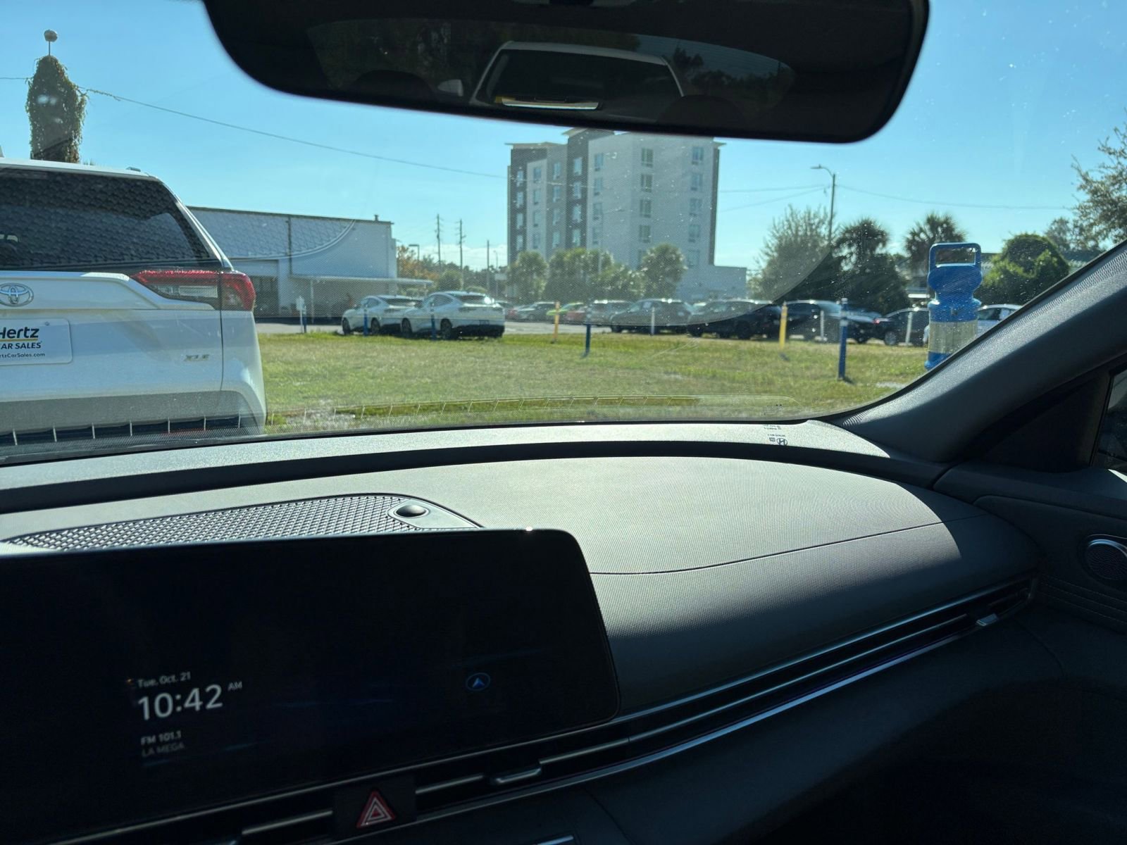 Thumbnail: 2025 Hyundai Elantra - 35