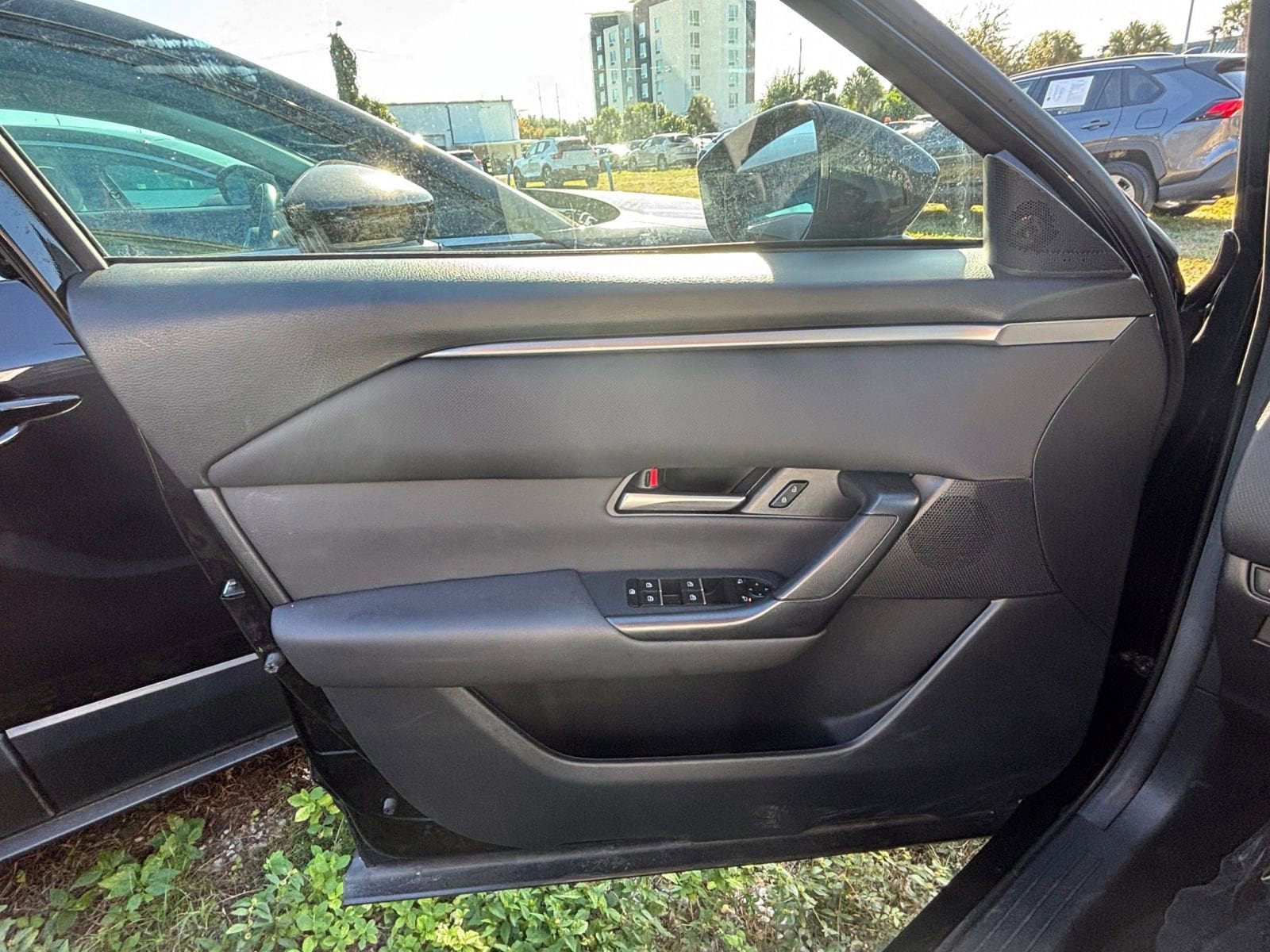 Thumbnail: 2025 Mazda CX-50 - 20