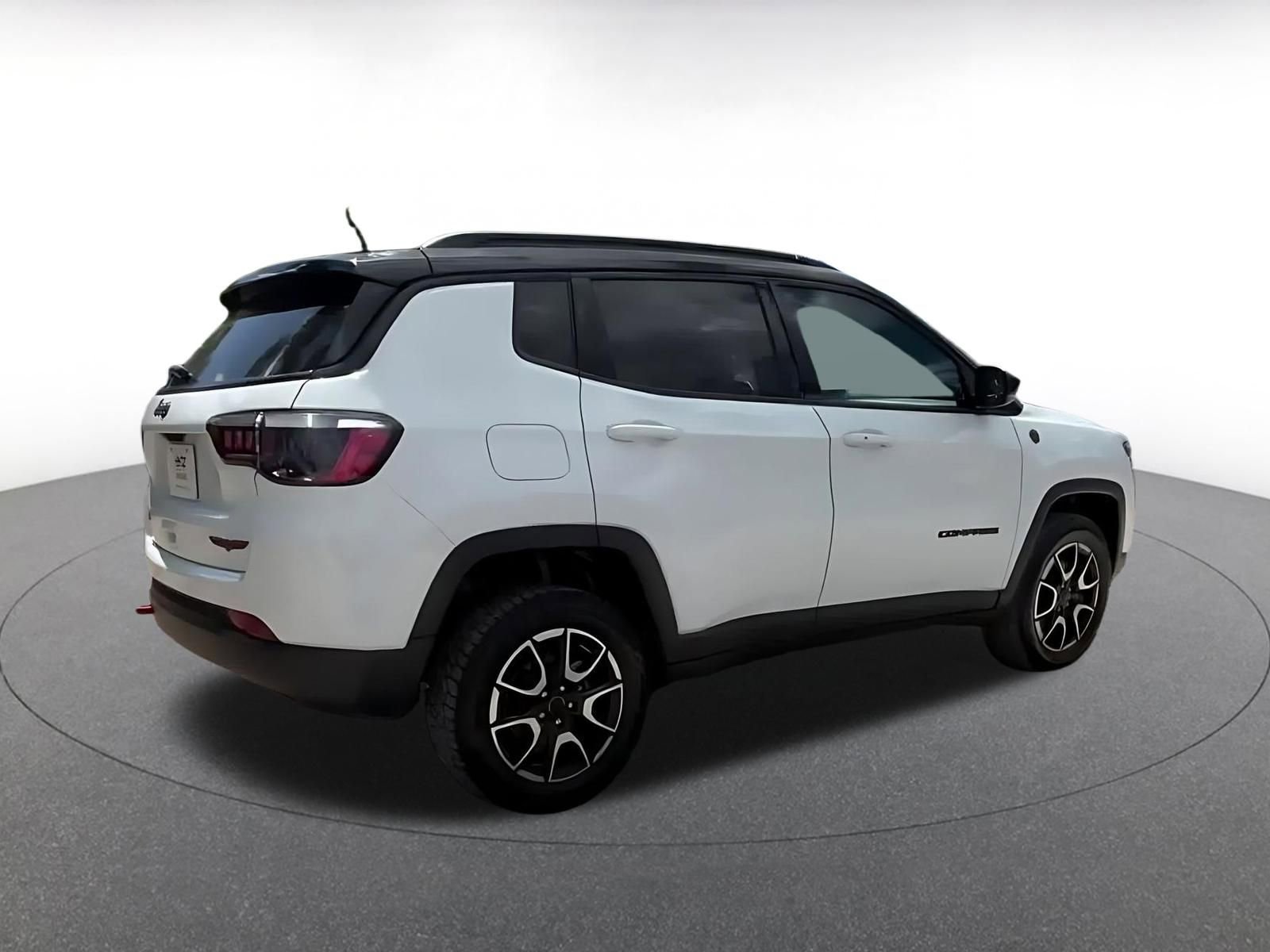 Thumbnail: 2025 Jeep Compass - 14