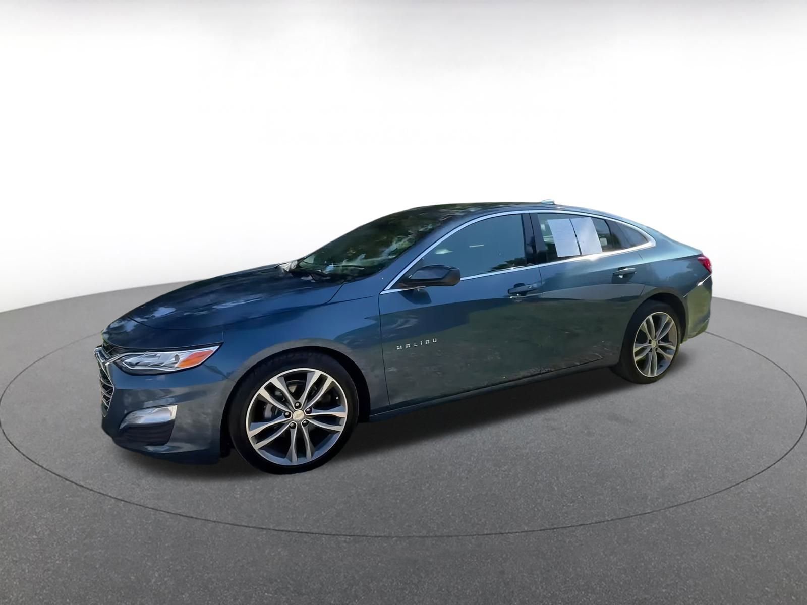 Thumbnail: 2024 Chevrolet Malibu - 8