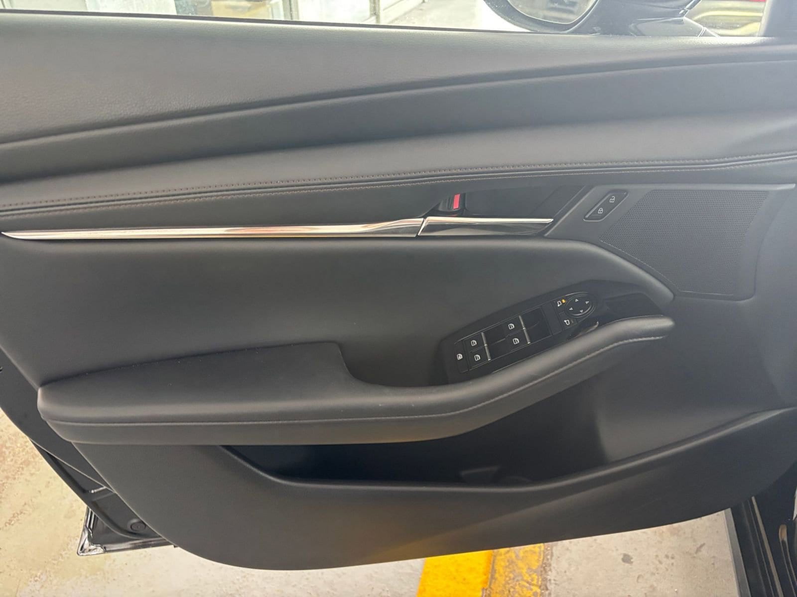 Thumbnail: 2025 Mazda Mazda3 - 20