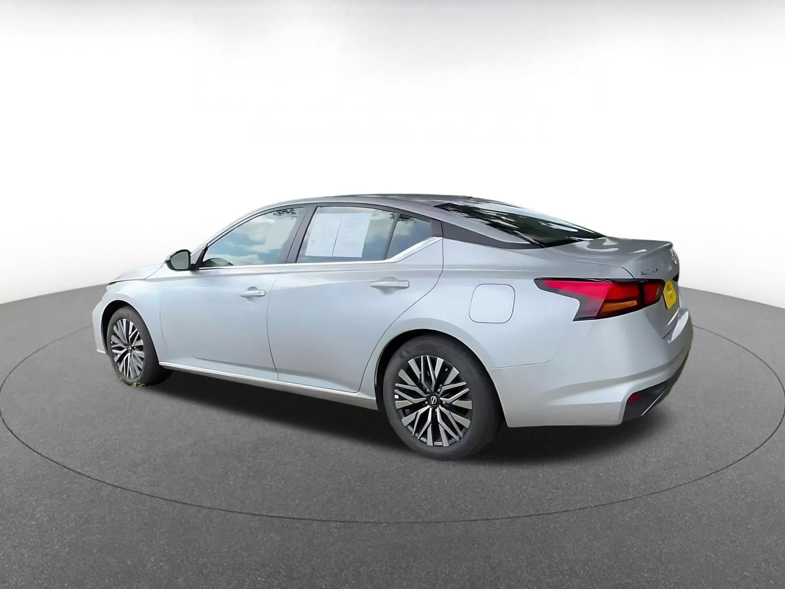 Thumbnail: 2026 Nissan Altima - 9
