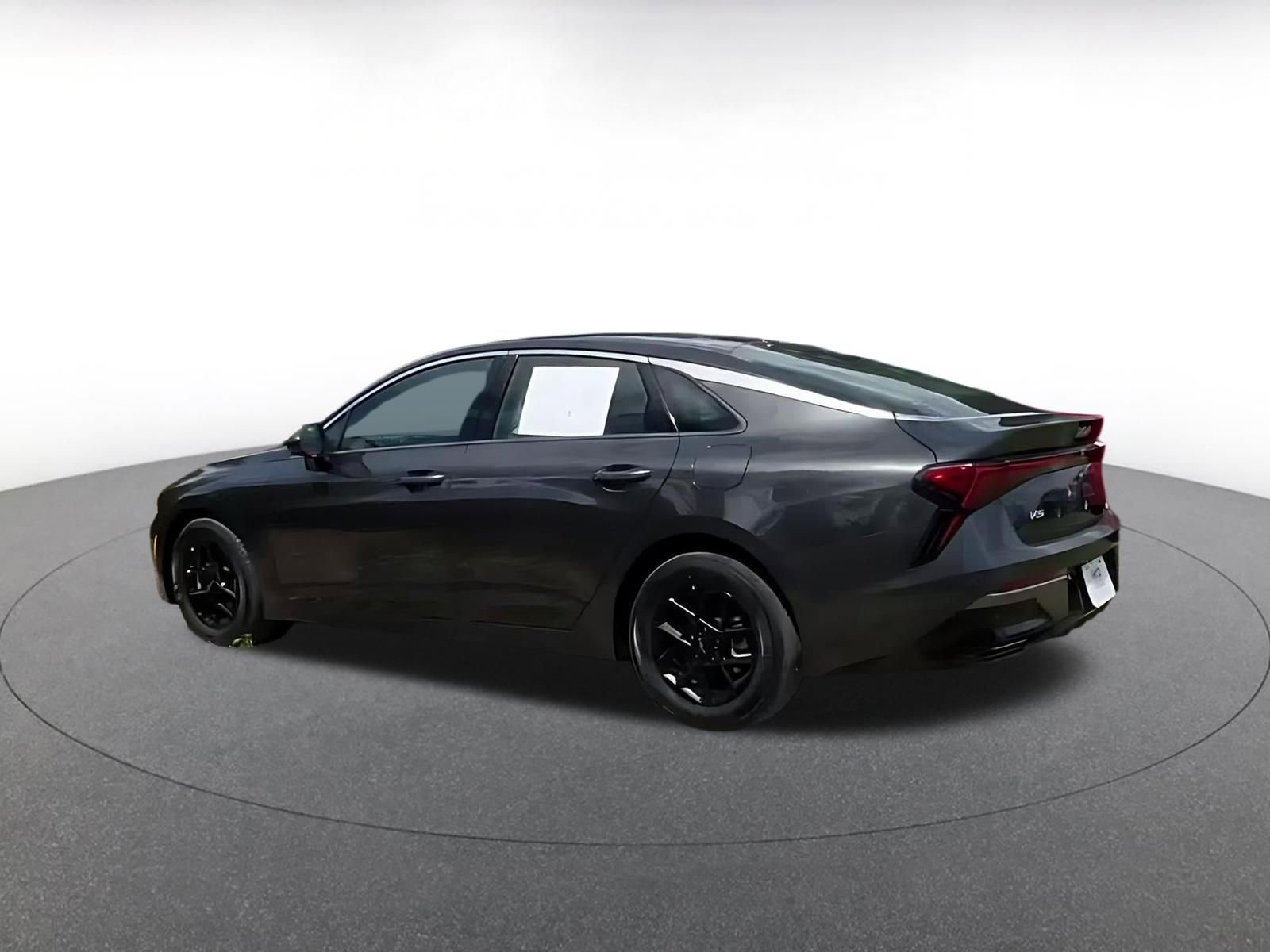 Thumbnail: 2025 Kia K5 - 10