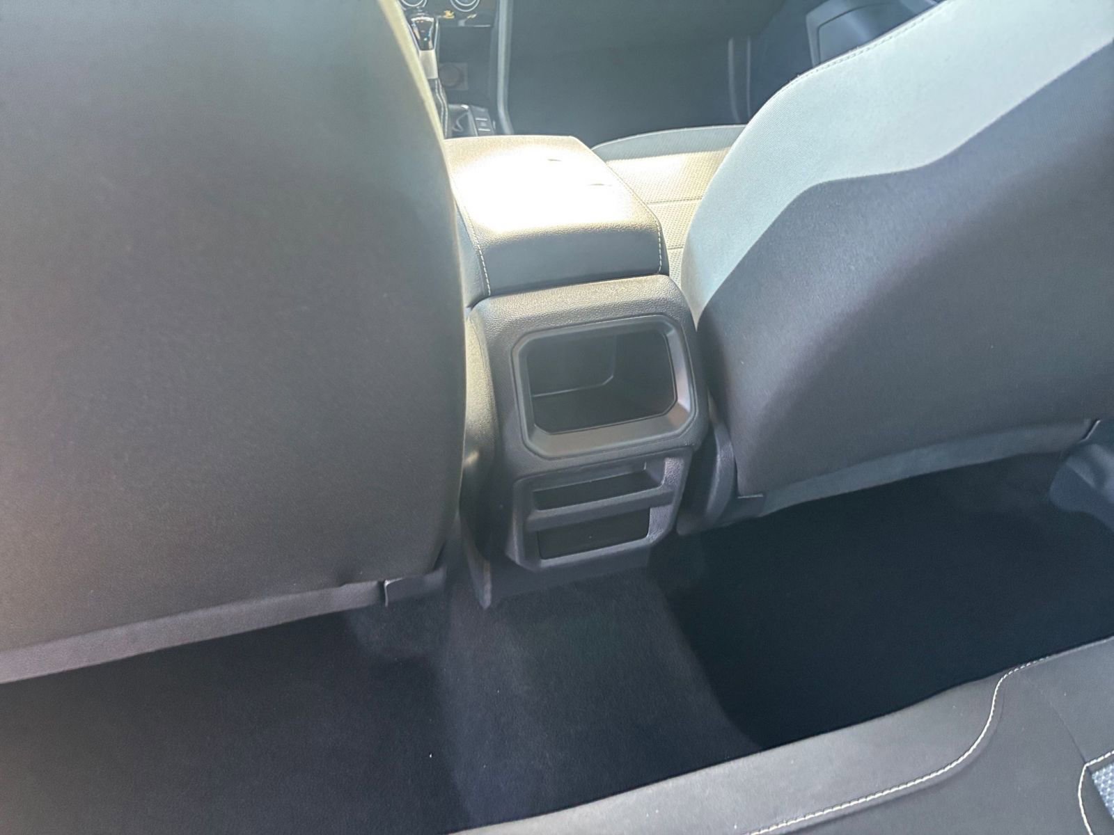 Thumbnail: 2025 Volkswagen Taos - 23